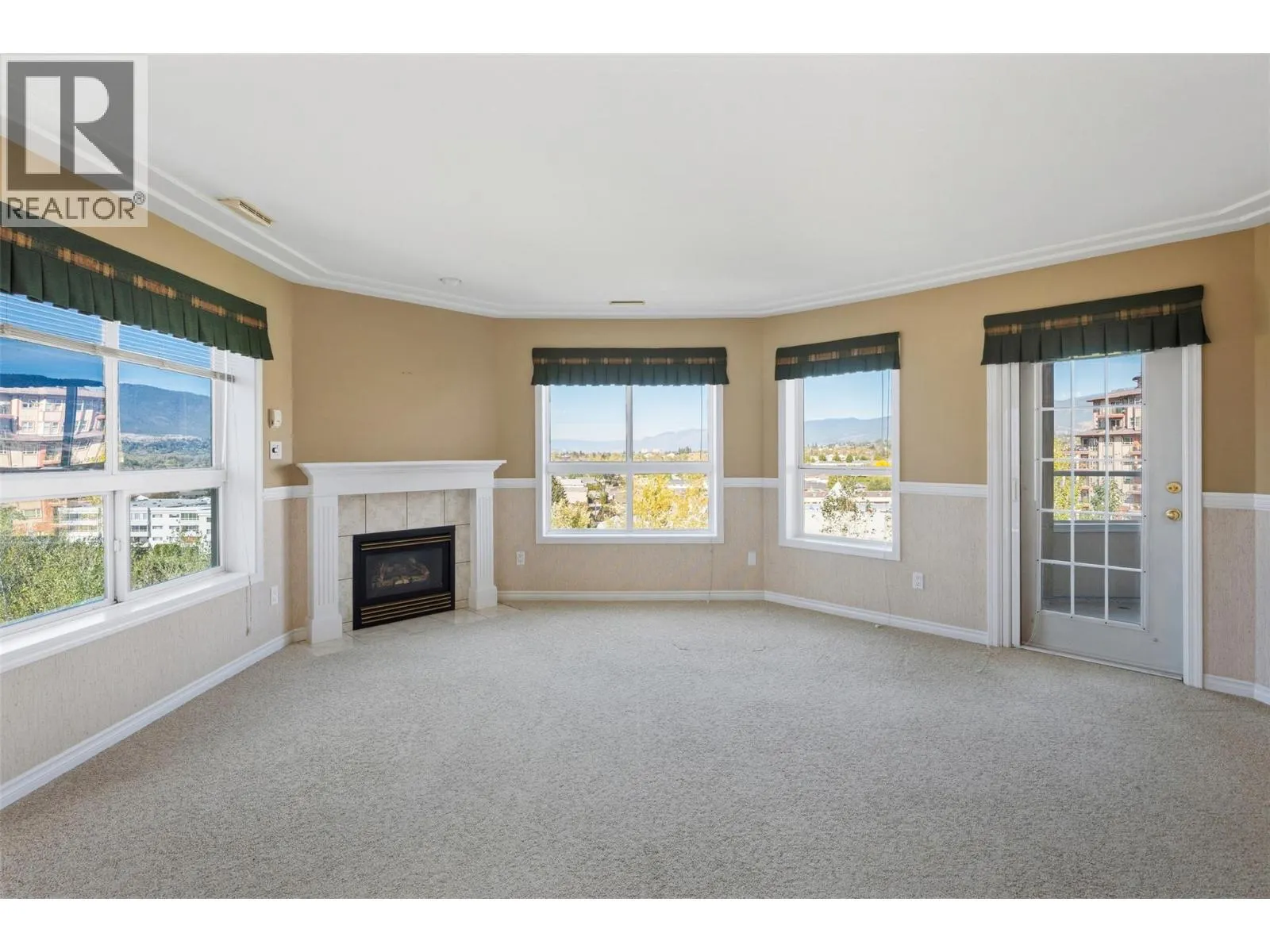 2255 ATKINSON Street Unit# 807