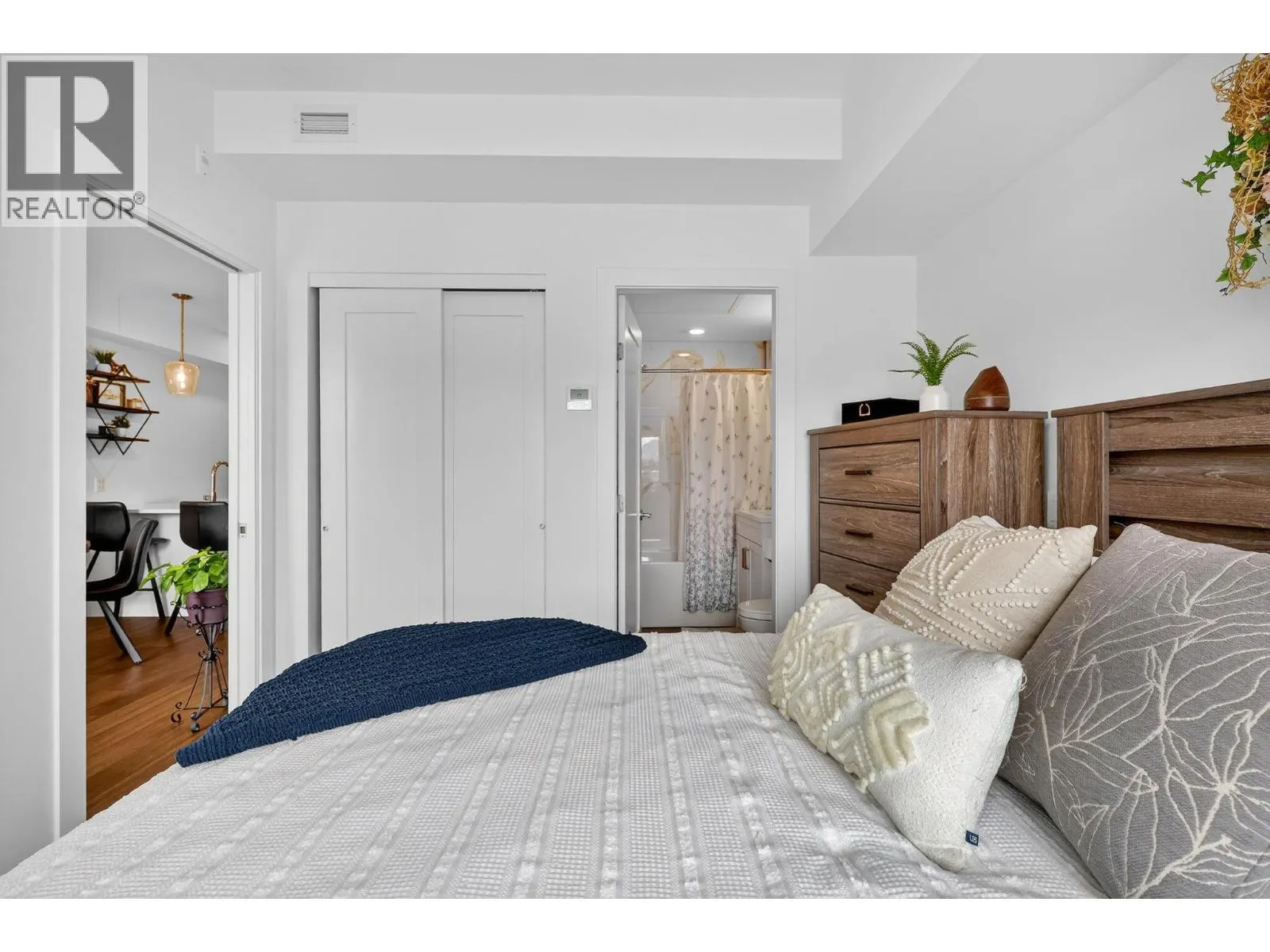 2627 Gore Street Unit# 303