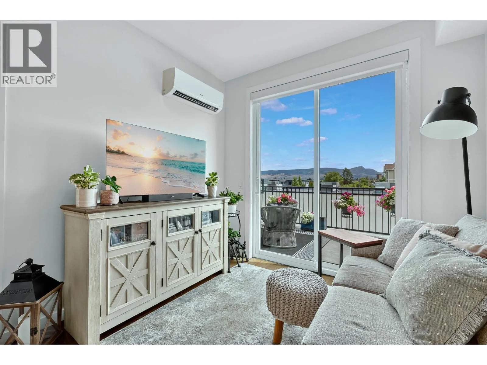 2627 Gore Street Unit# 303