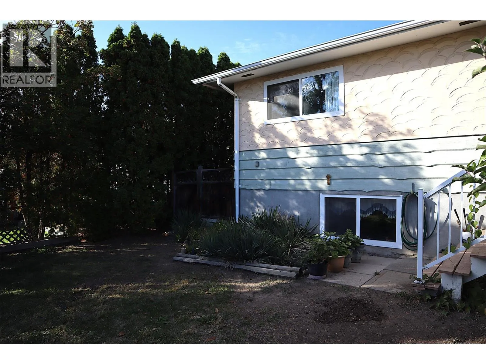1233 Hook Drive