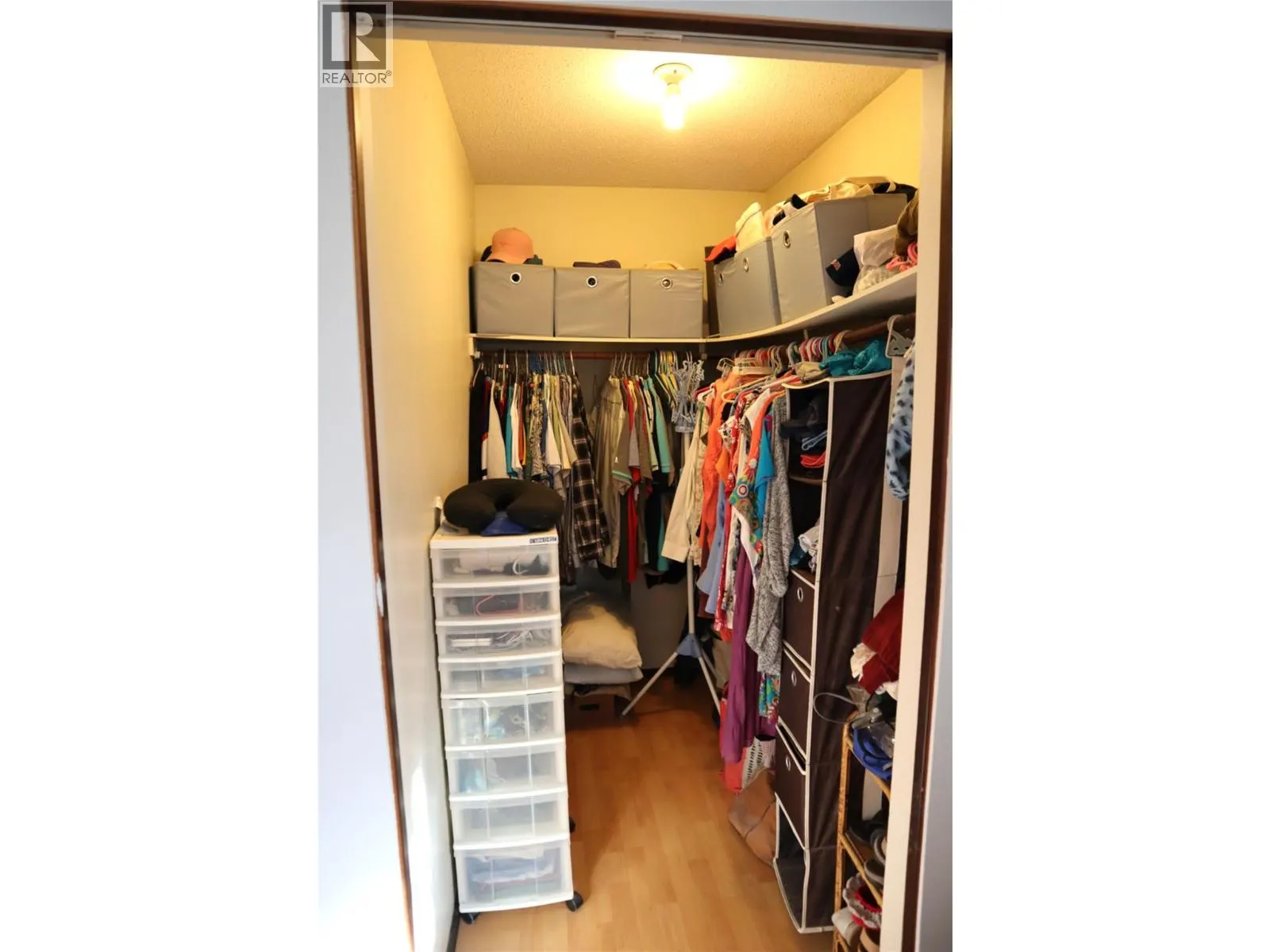 1233 Hook Drive