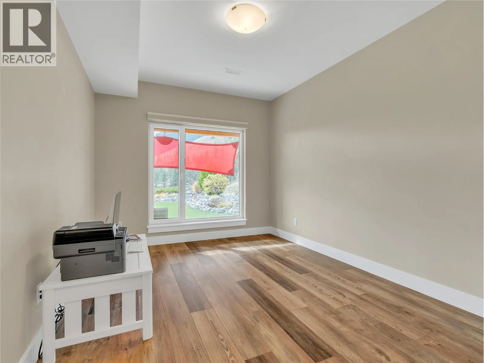 118 RIDGE View