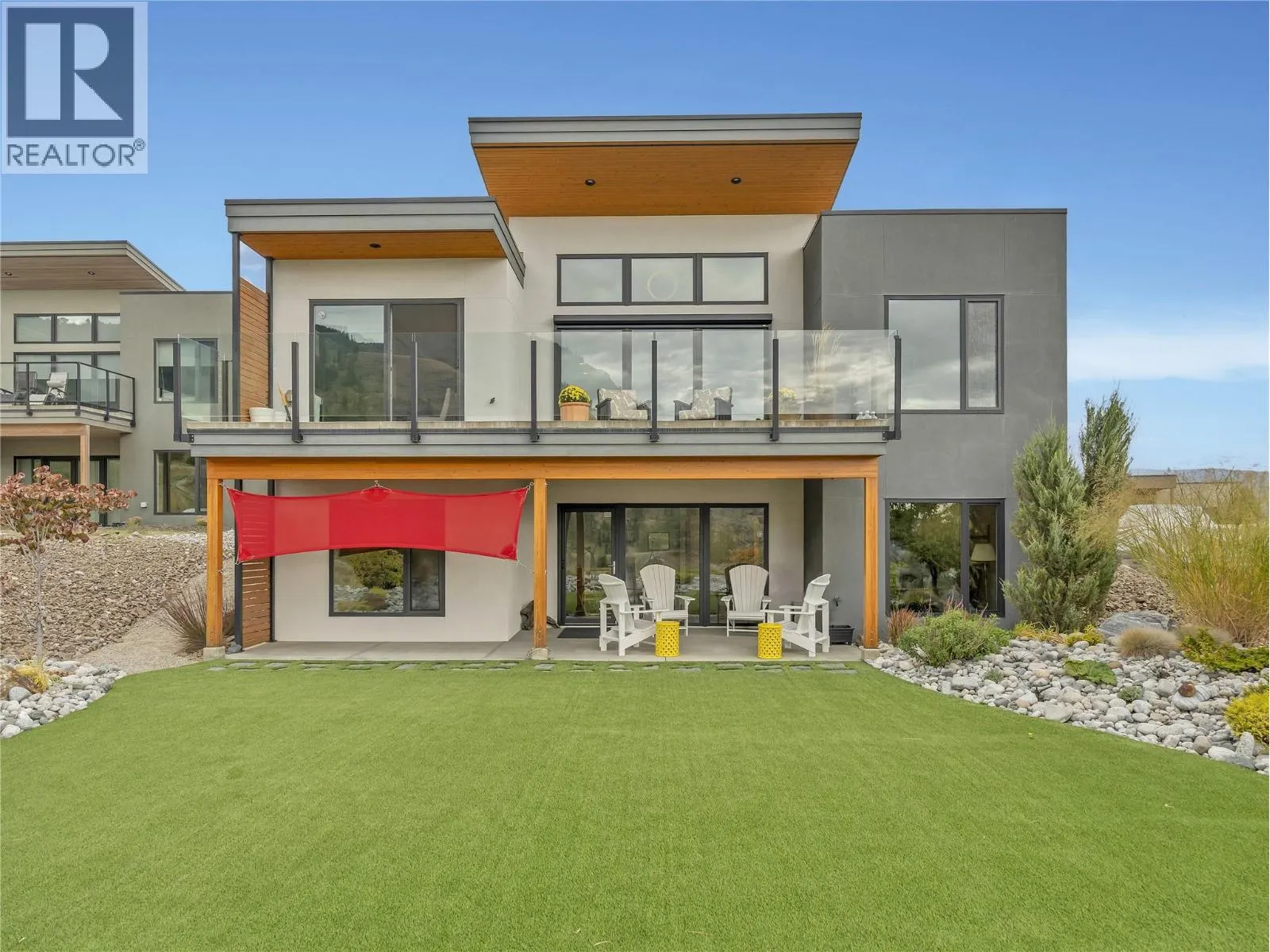 118 RIDGE View