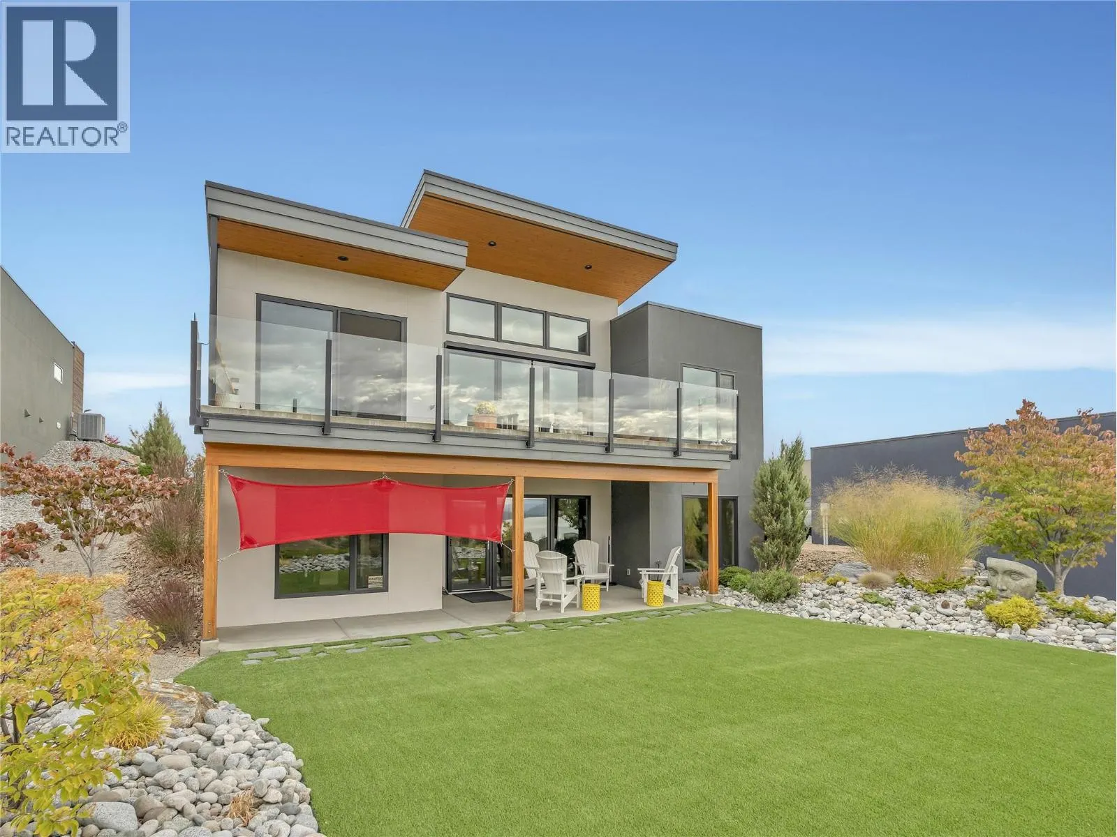 118 RIDGE View