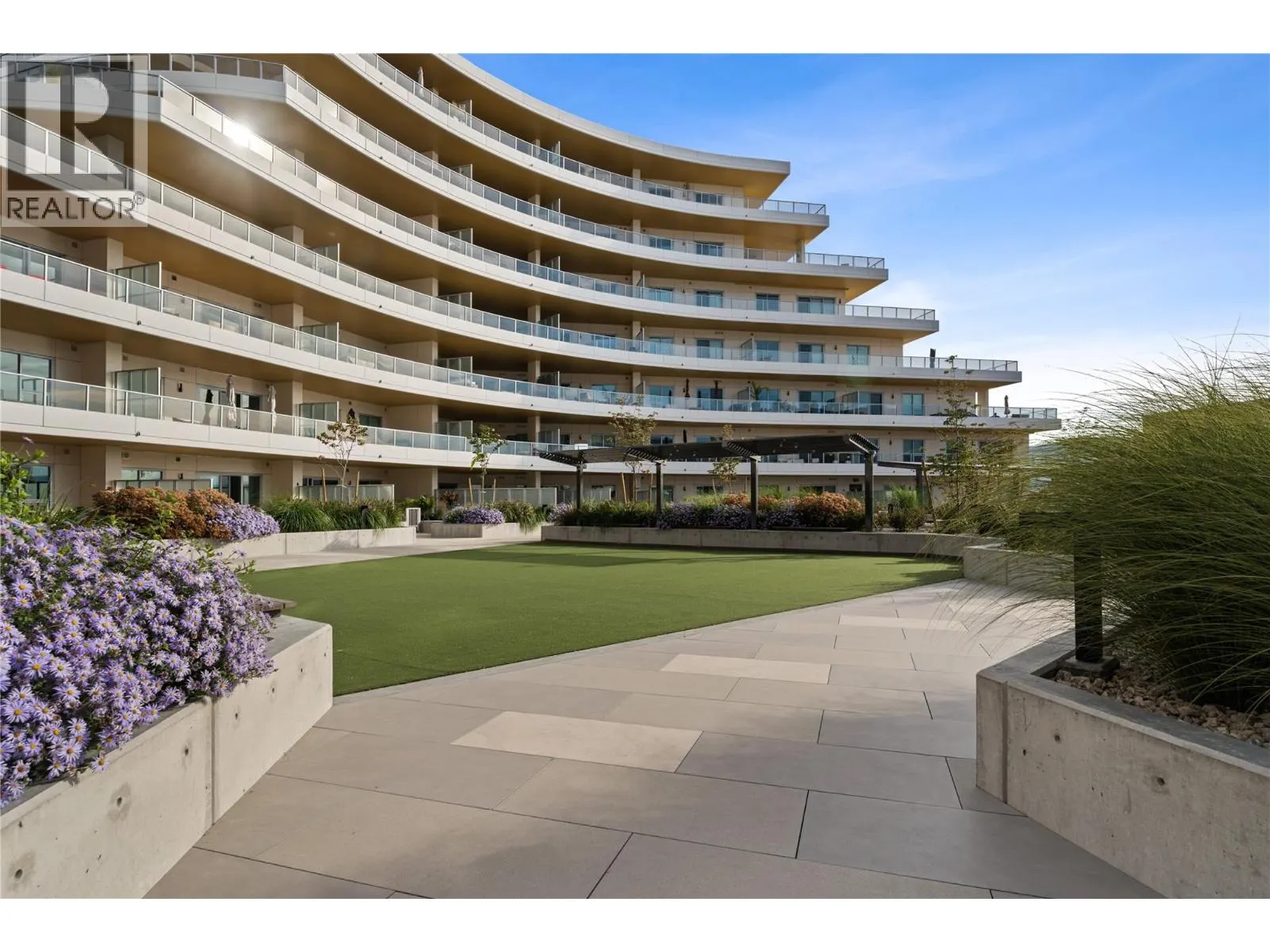 3340 Lakeshore Road Unit# 1003