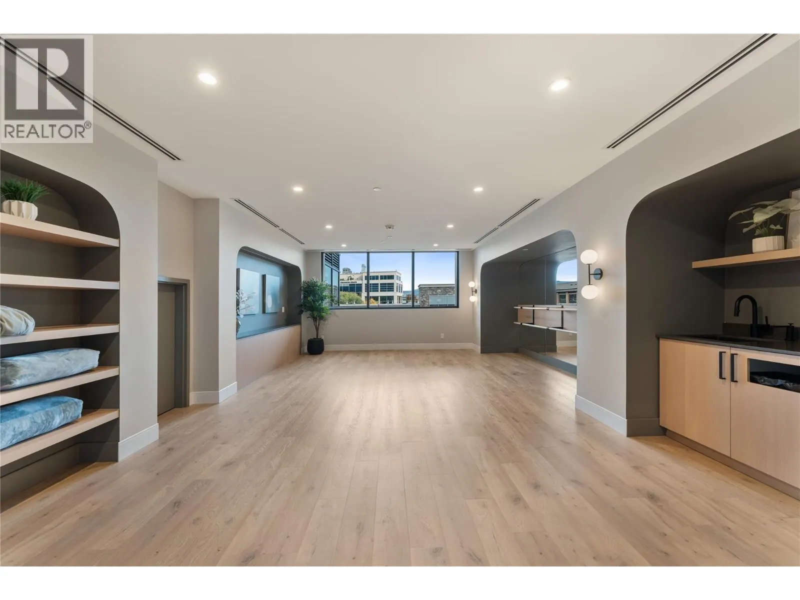 3340 Lakeshore Road Unit# 1003