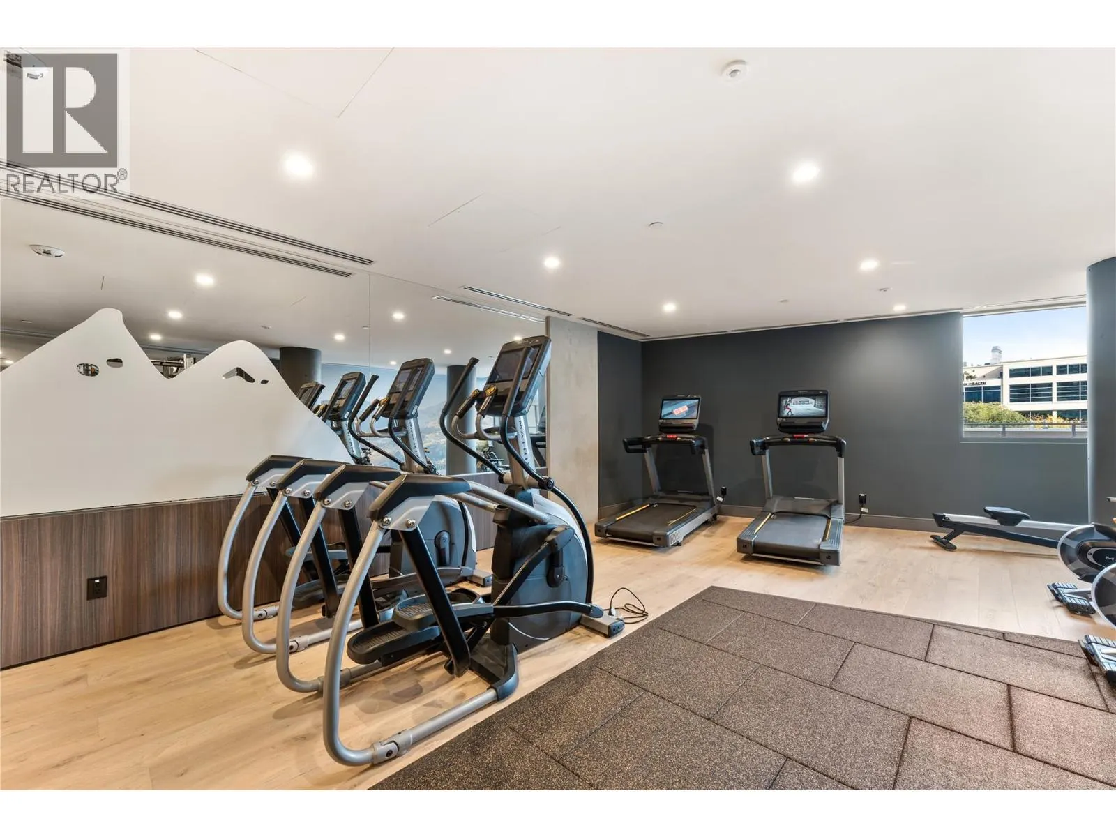 3340 Lakeshore Road Unit# 1003
