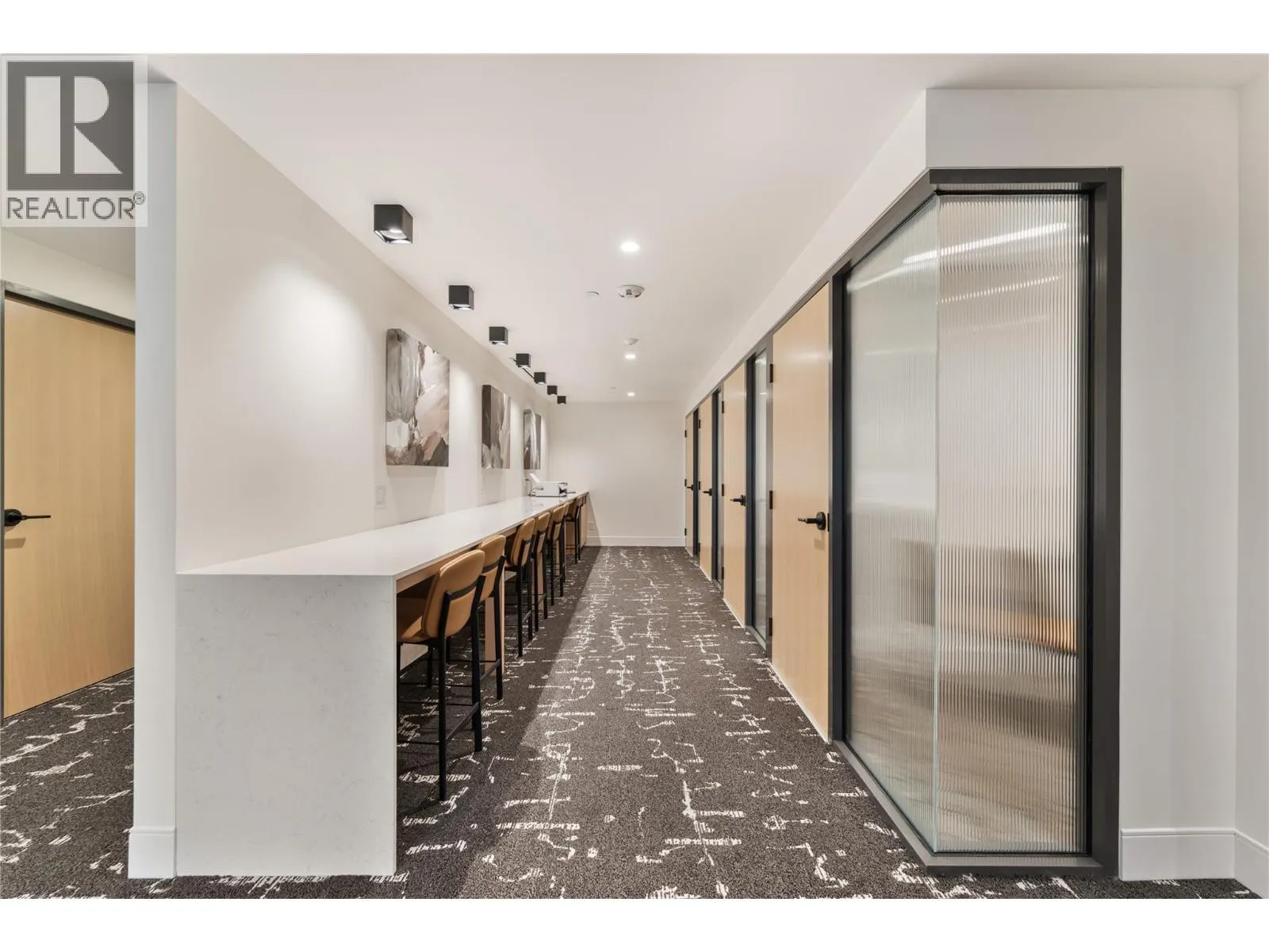 3340 Lakeshore Road Unit# 1003