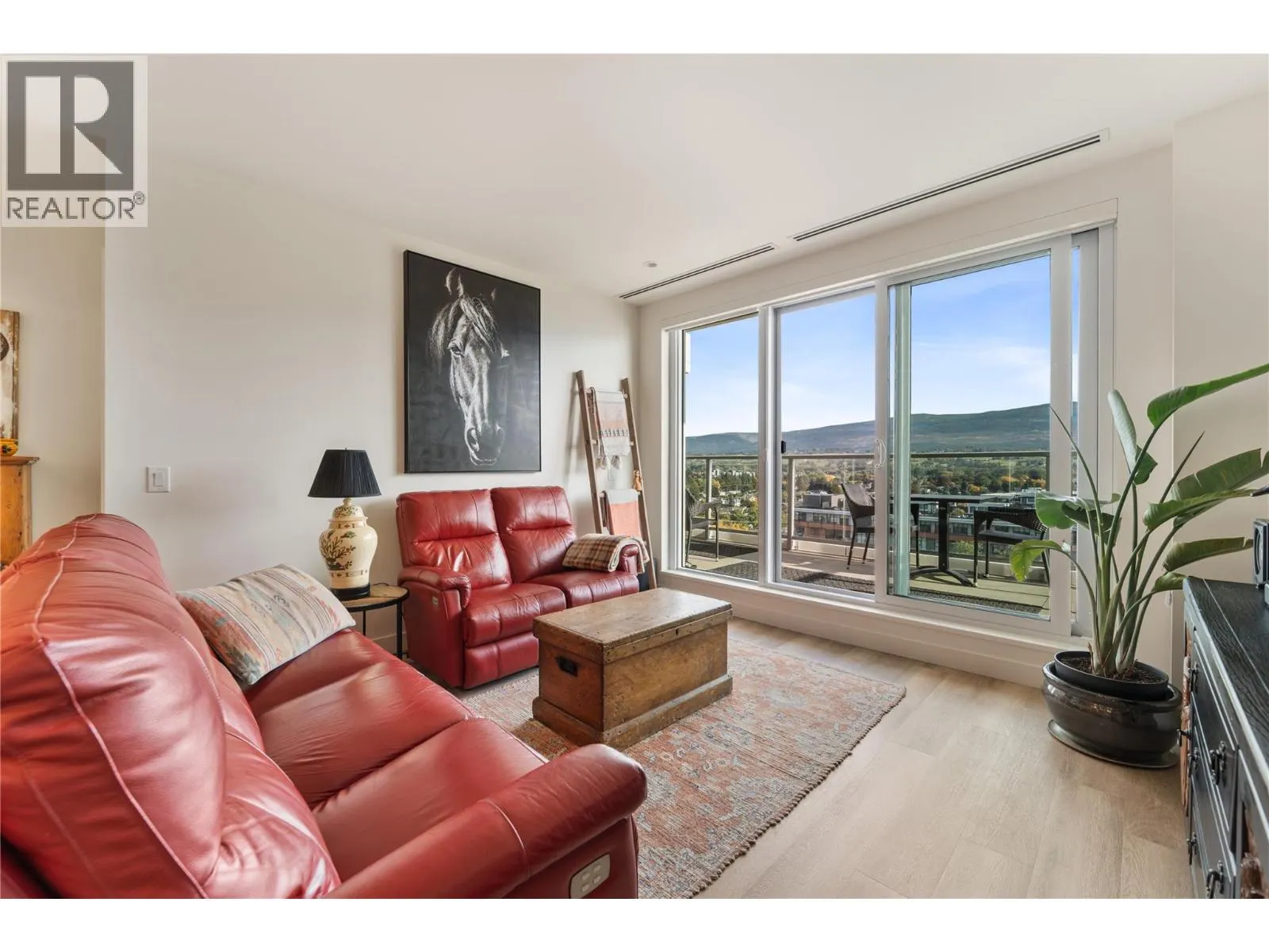 3340 Lakeshore Road Unit# 1003