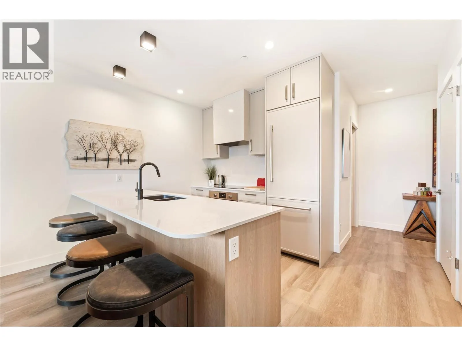 3340 Lakeshore Road Unit# 1003