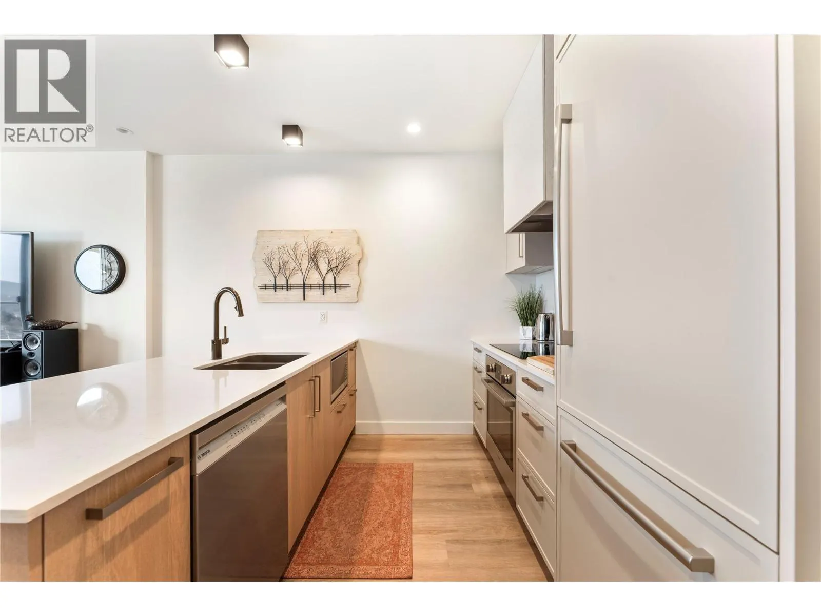 3340 Lakeshore Road Unit# 1003