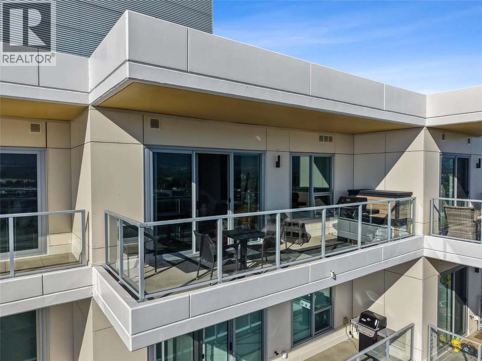 3340 Lakeshore Road Unit# 1003