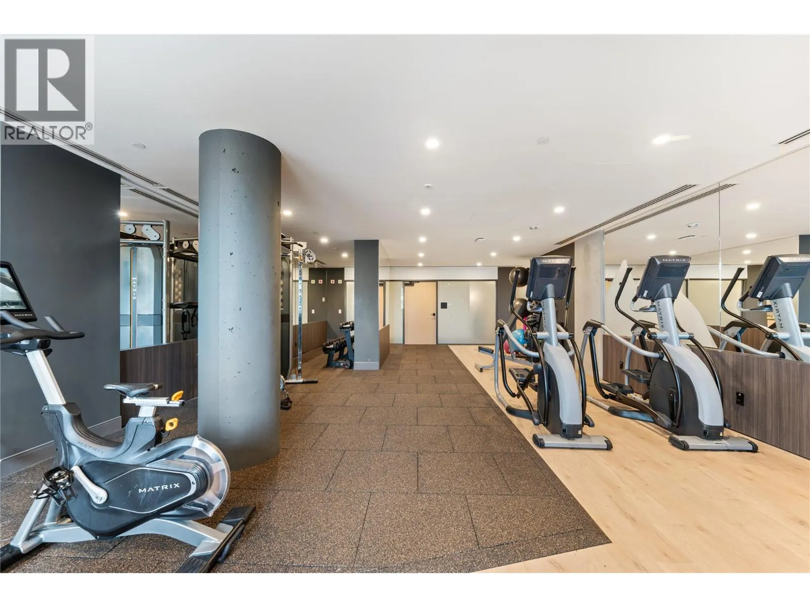 3340 Lakeshore Road Unit# 1003