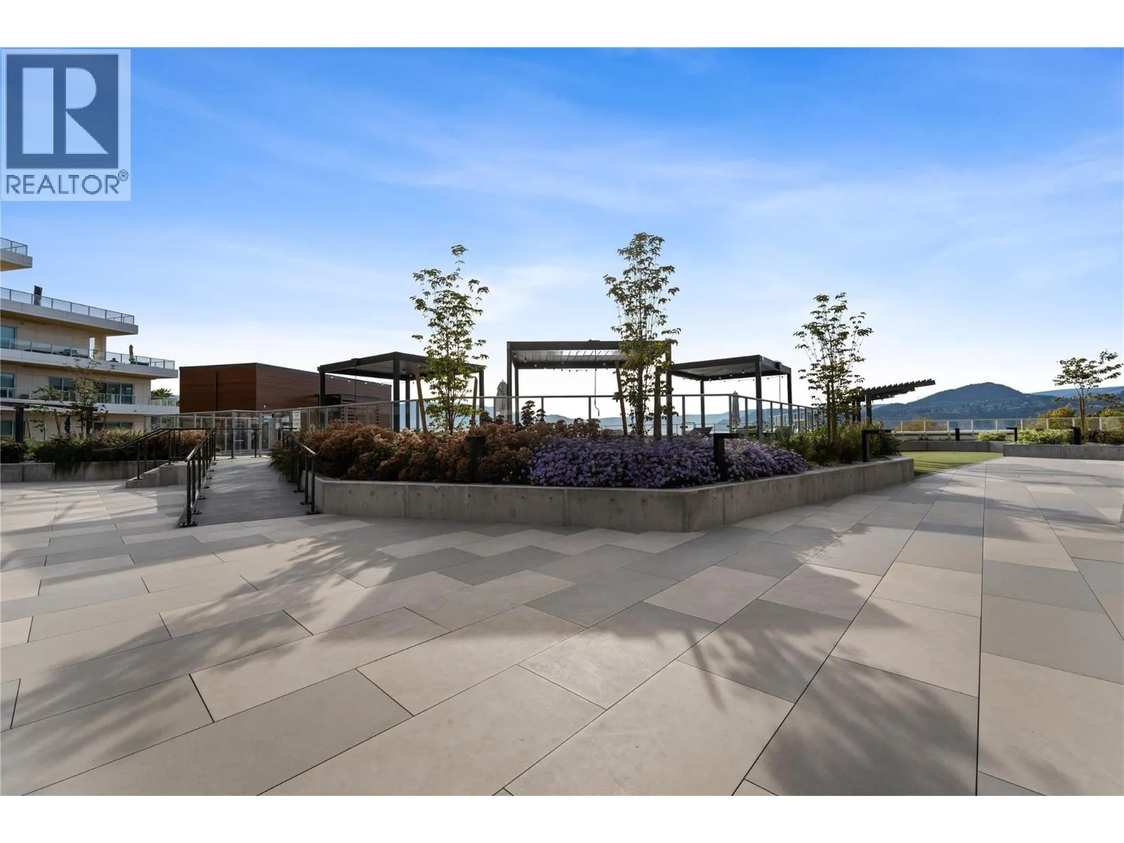 3340 Lakeshore Road Unit# 1003