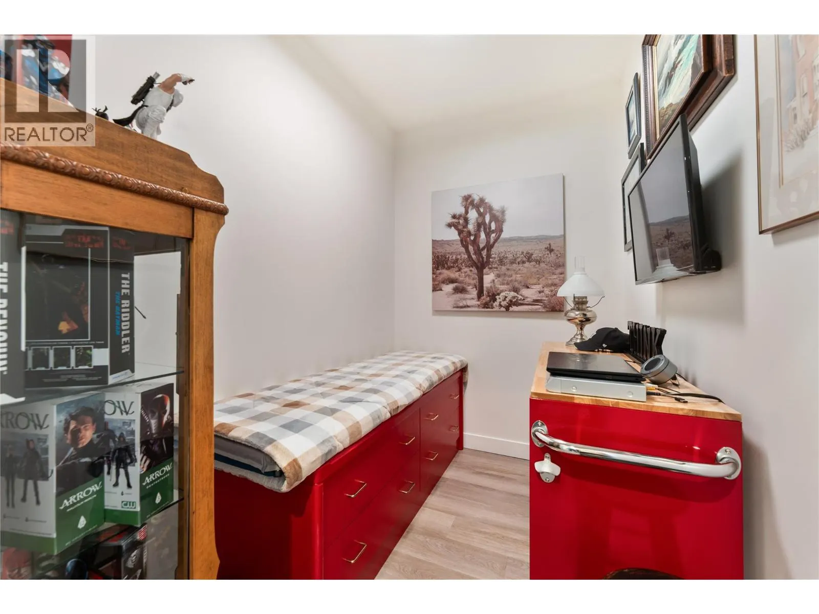 3340 Lakeshore Road Unit# 1003