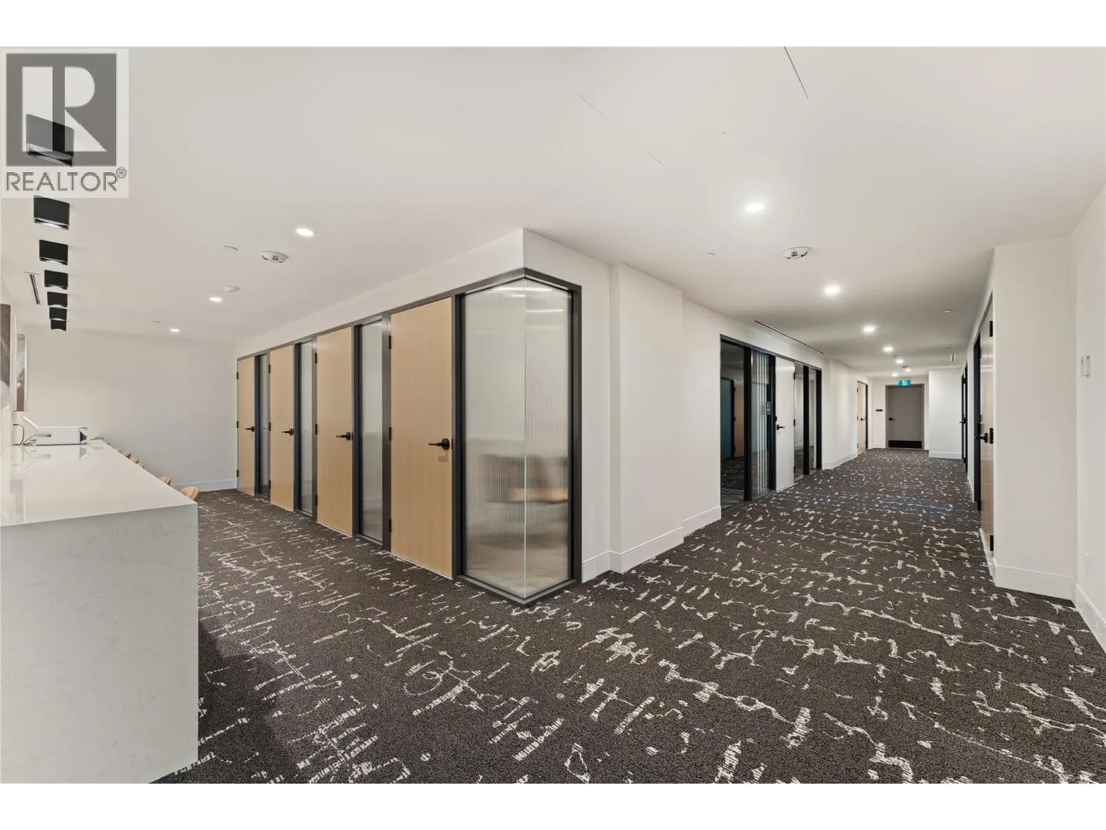 3340 Lakeshore Road Unit# 1003