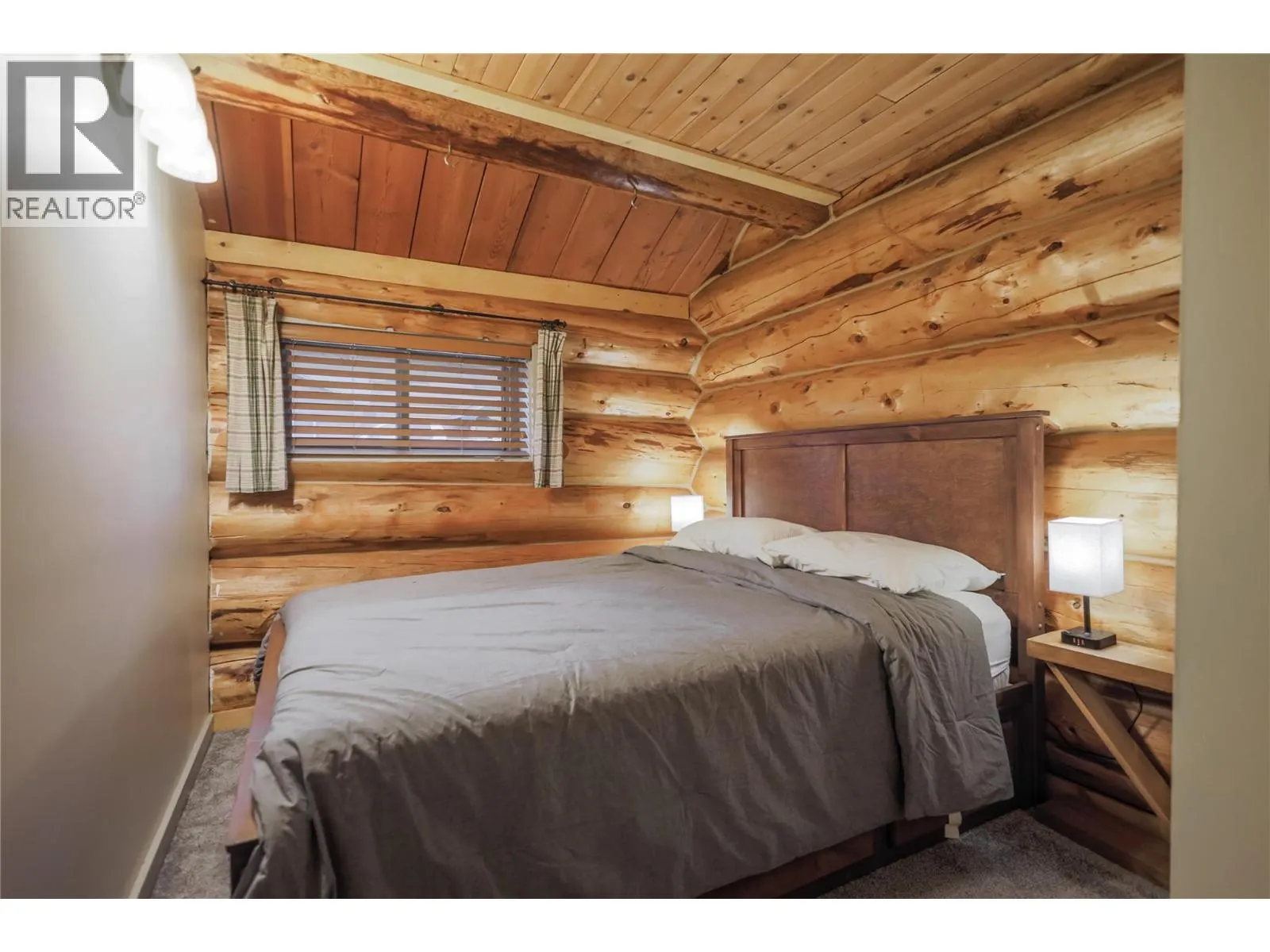 Cabin 10 Hatheume Lake Lodge