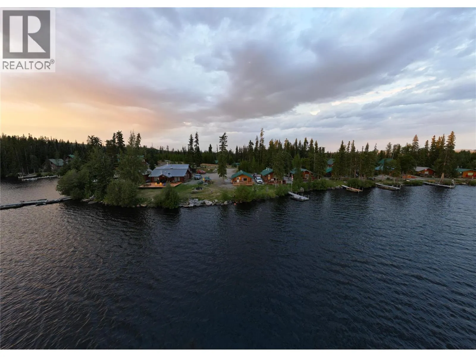 Cabin 10 Hatheume Lake Lodge