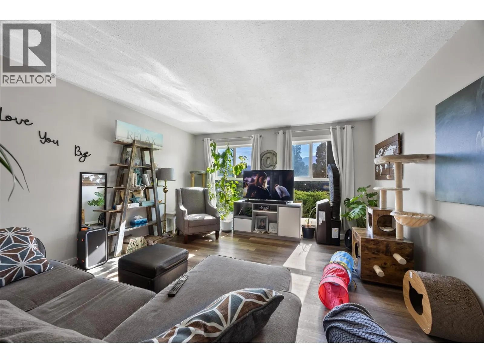 1525 Tranquille Road Unit# 106