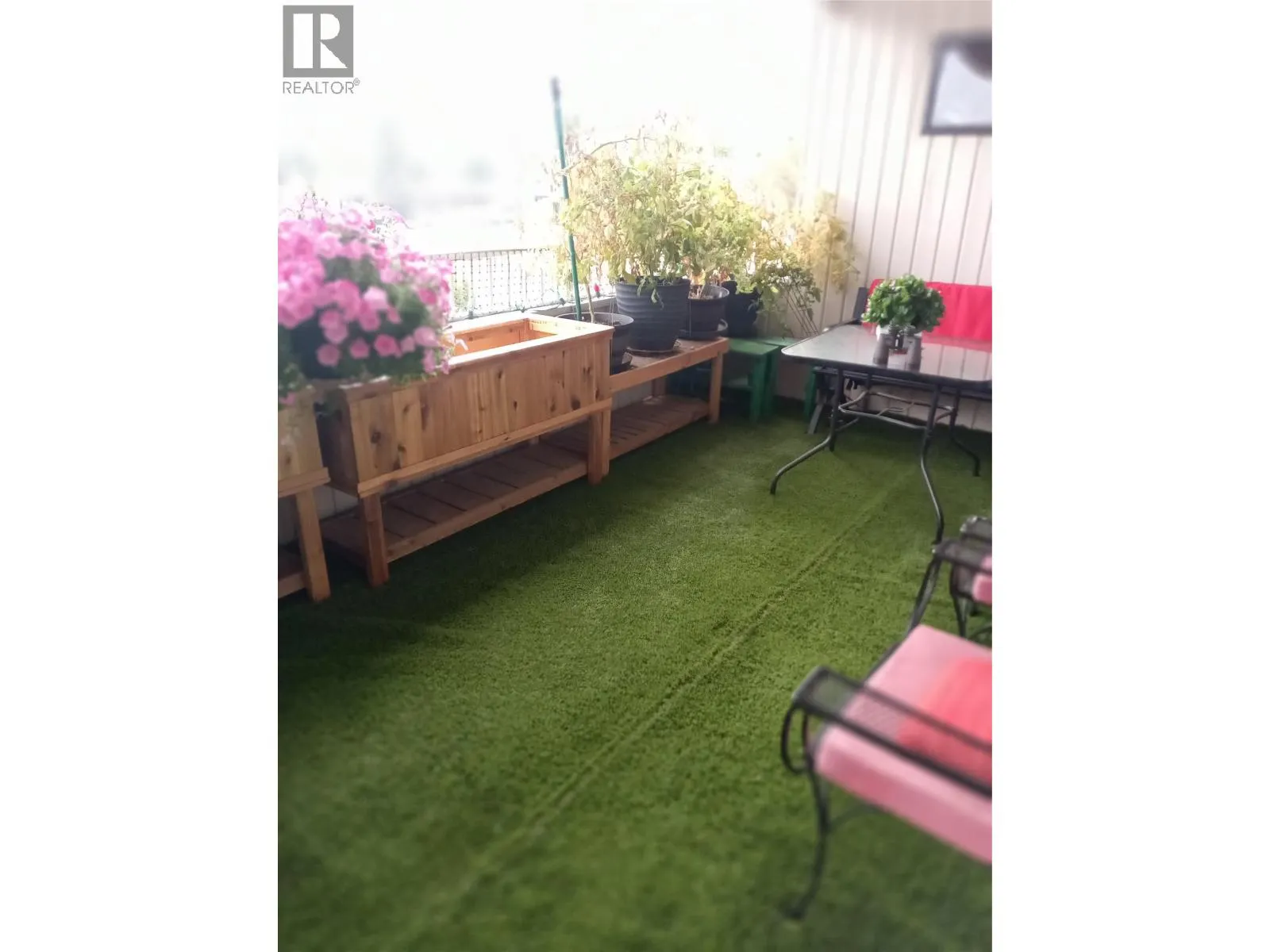 272 Green Avenue Unit# 401