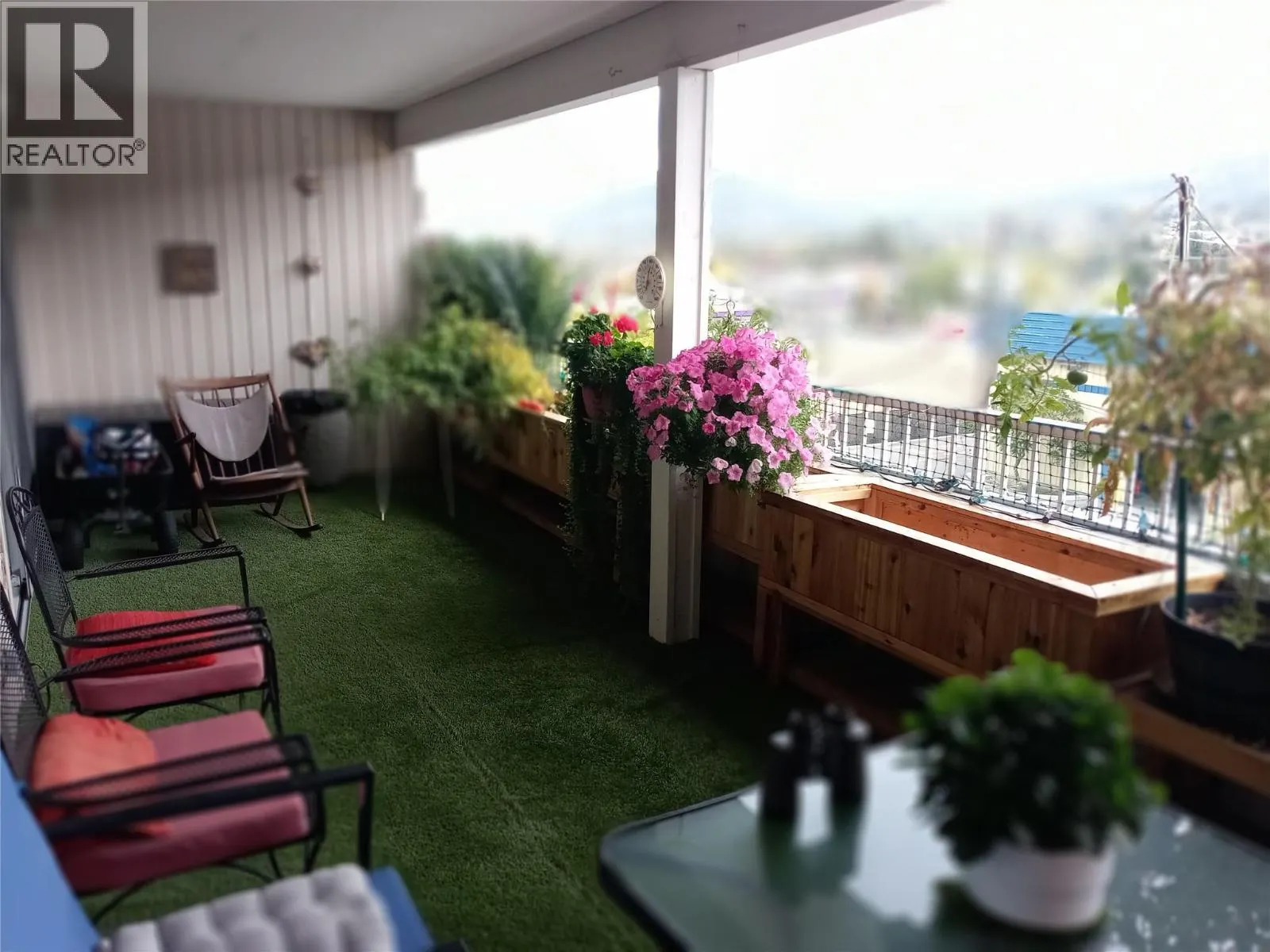 272 Green Avenue Unit# 401