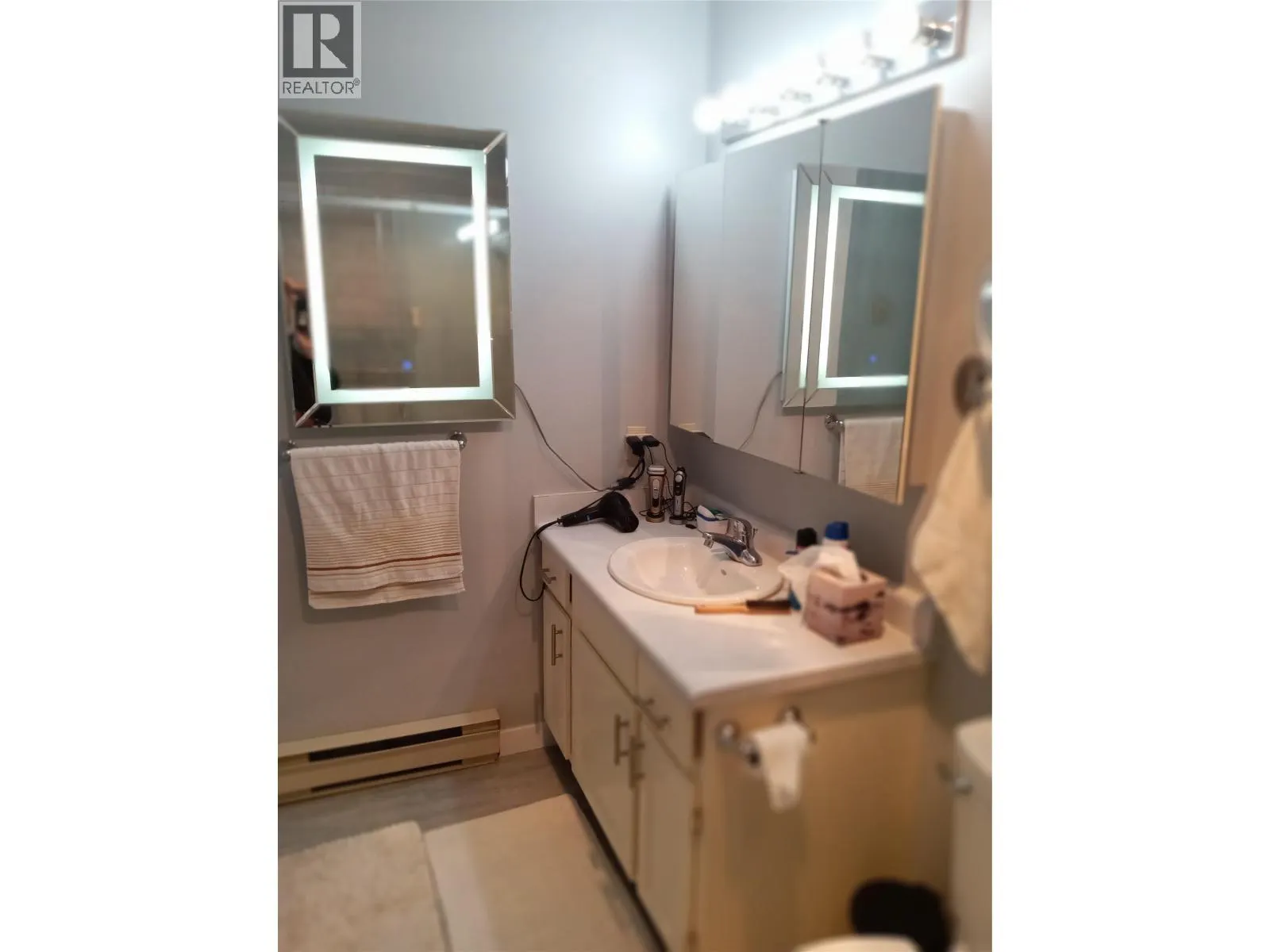 272 Green Avenue Unit# 401