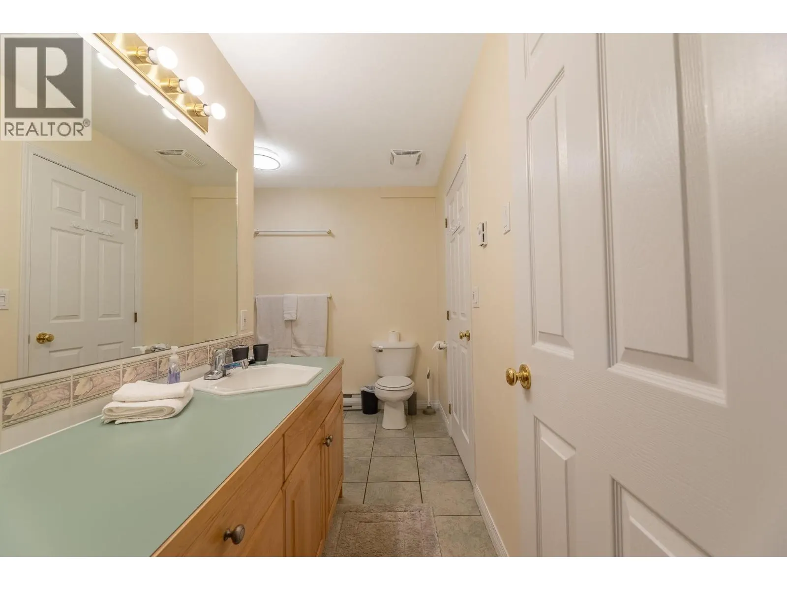 800 Railway Lane Unit# 2