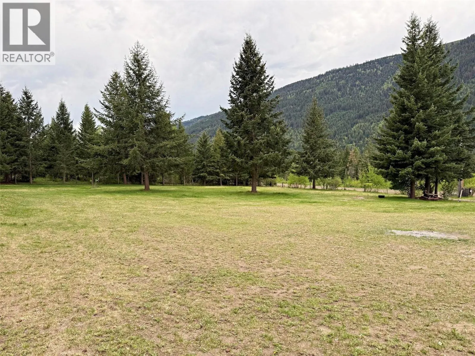 5420 Heffley Louis Creek Road