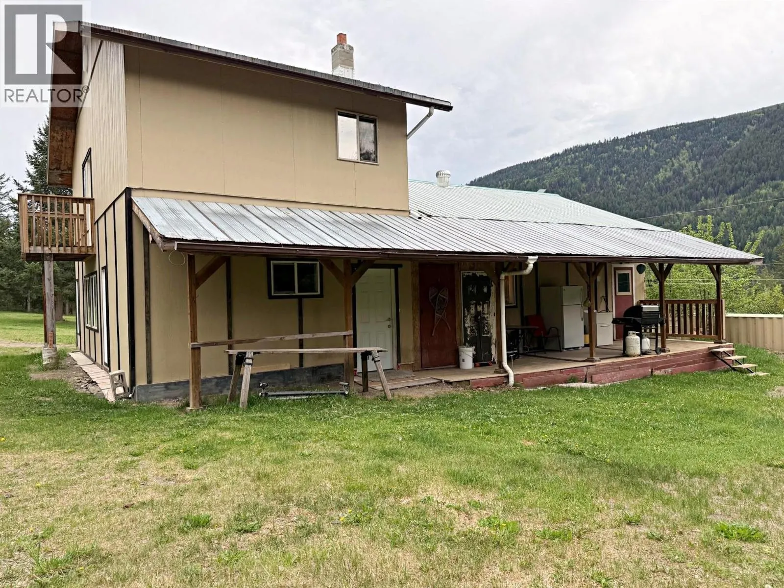 5420 Heffley Louis Creek Road