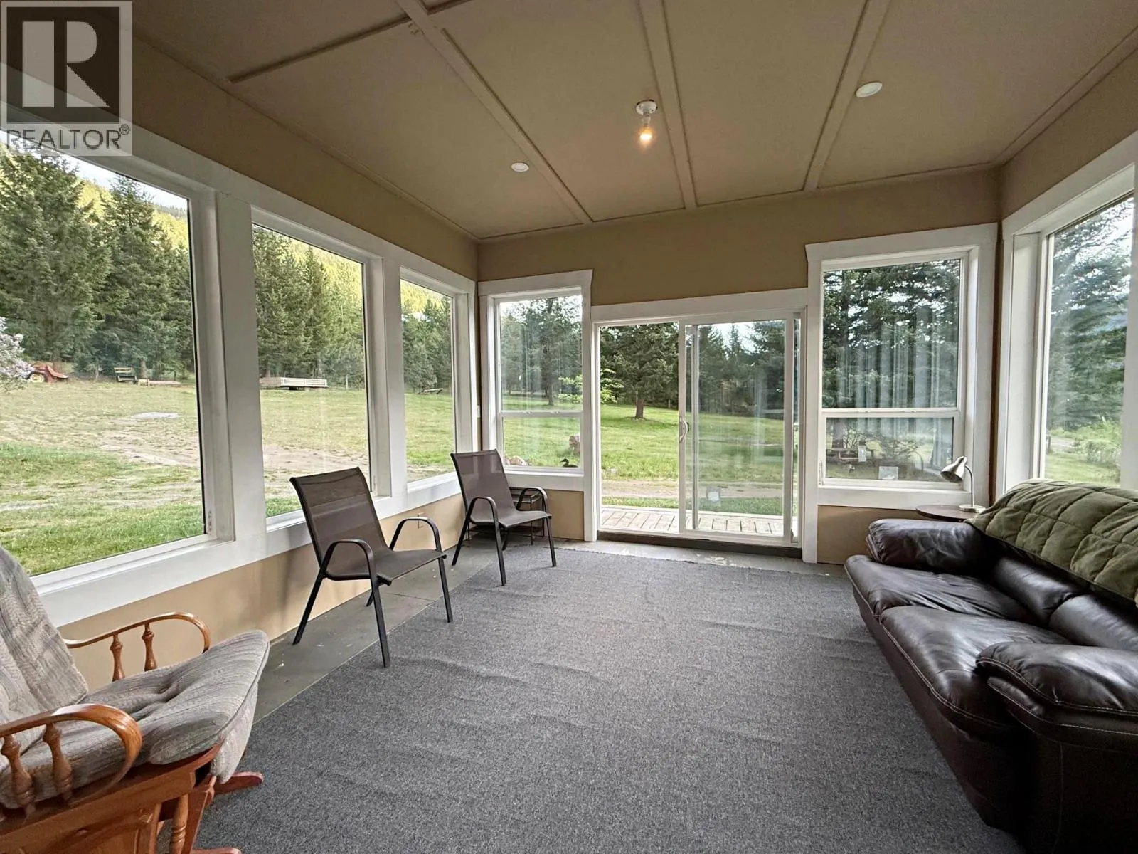 5420 Heffley Louis Creek Road