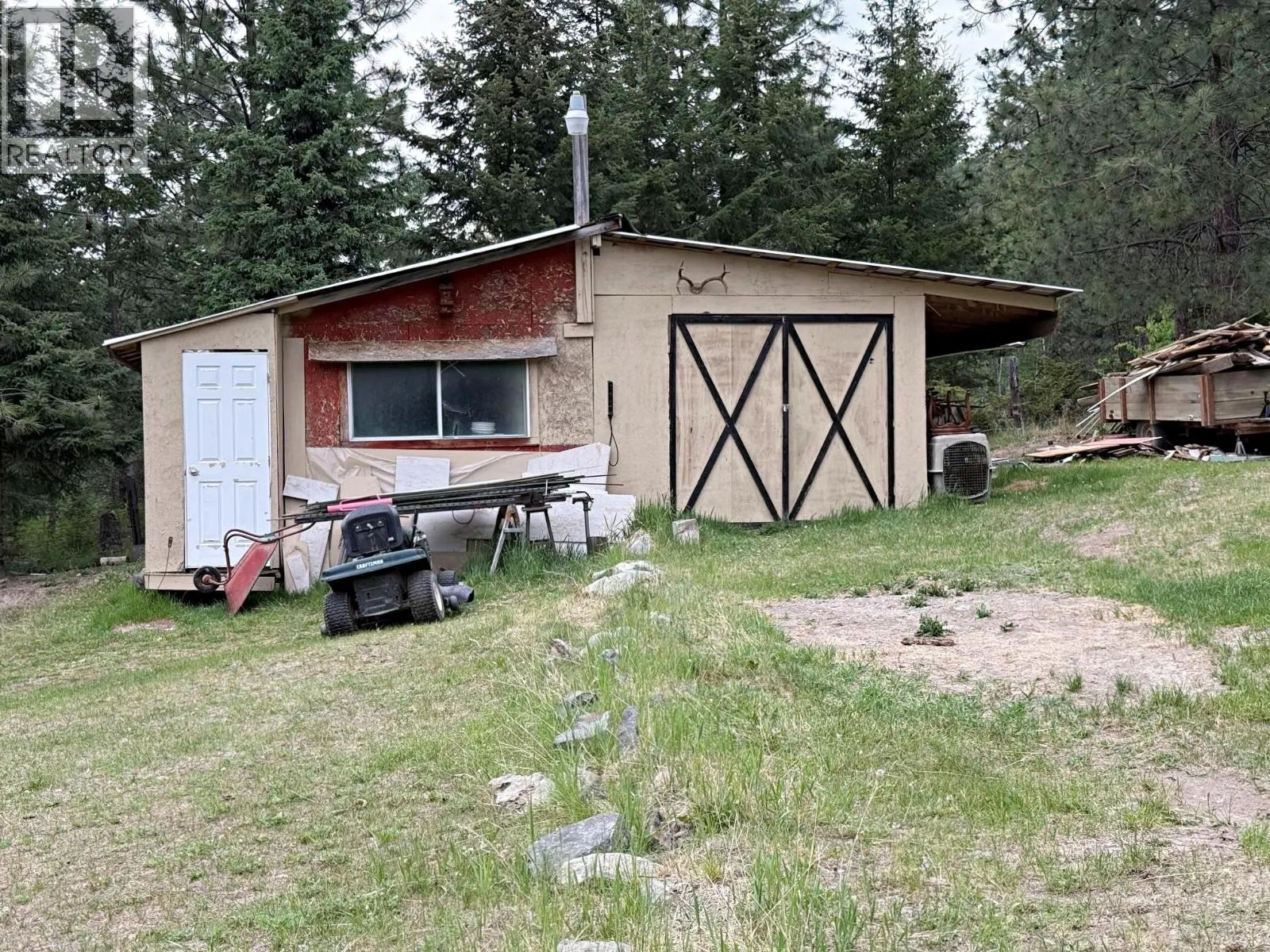 5420 Heffley Louis Creek Road
