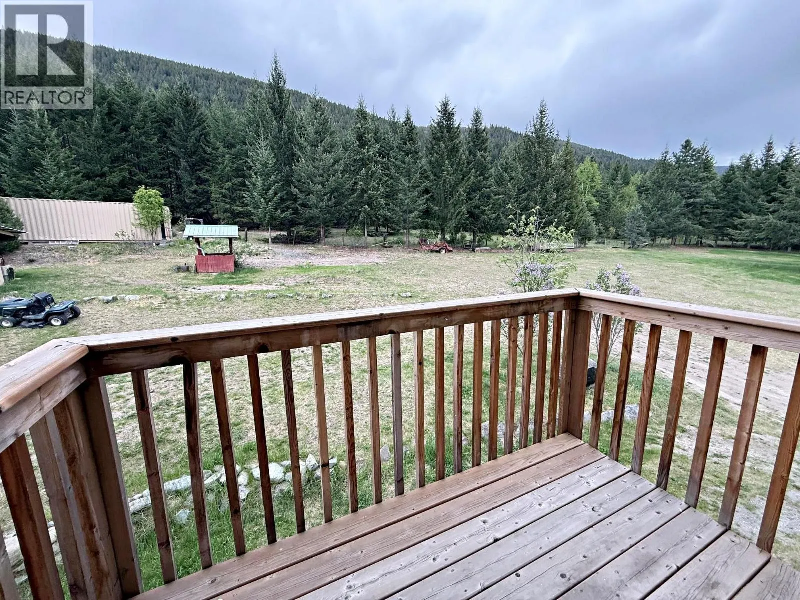 5420 Heffley Louis Creek Road
