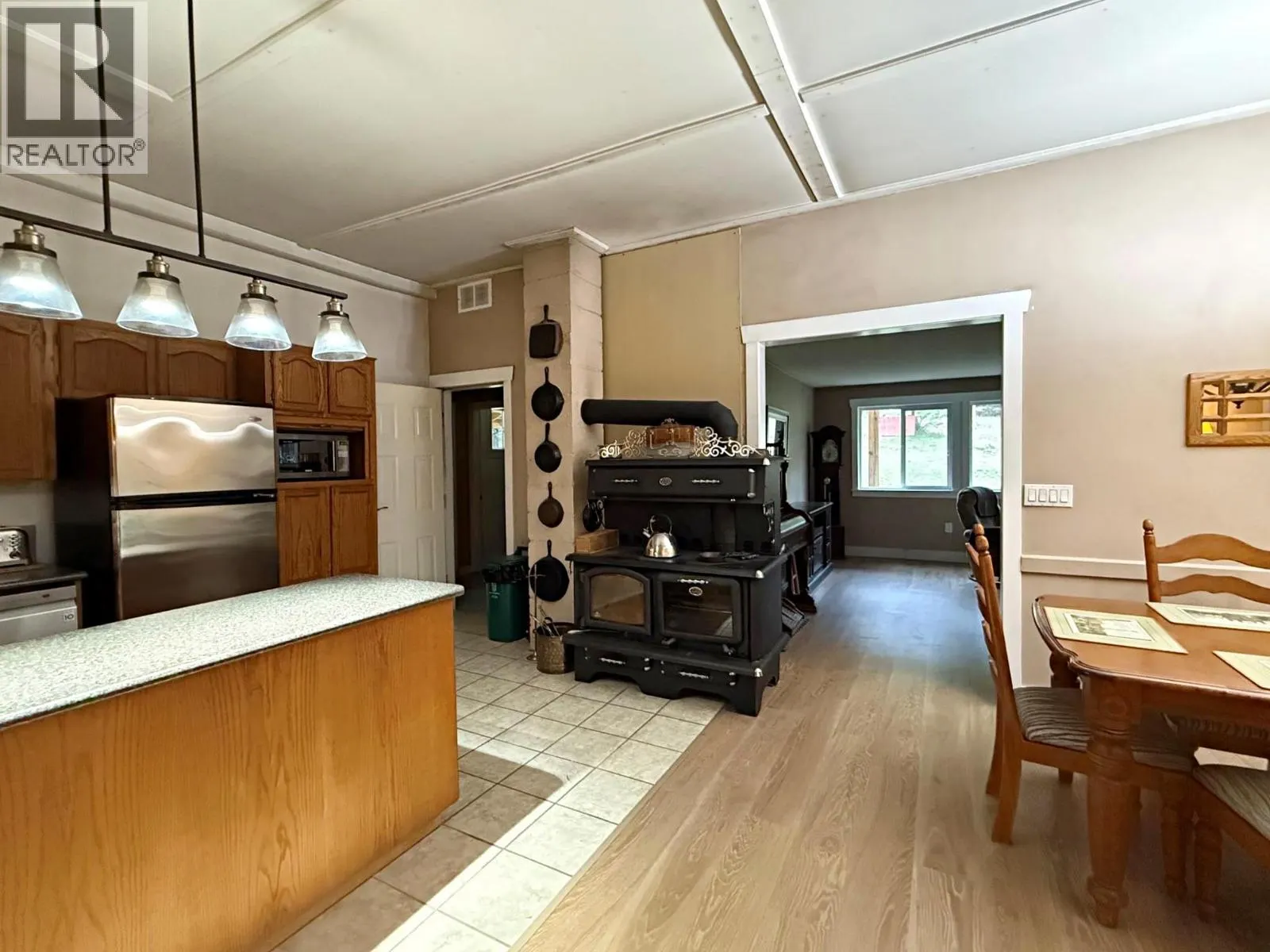 5420 Heffley Louis Creek Road