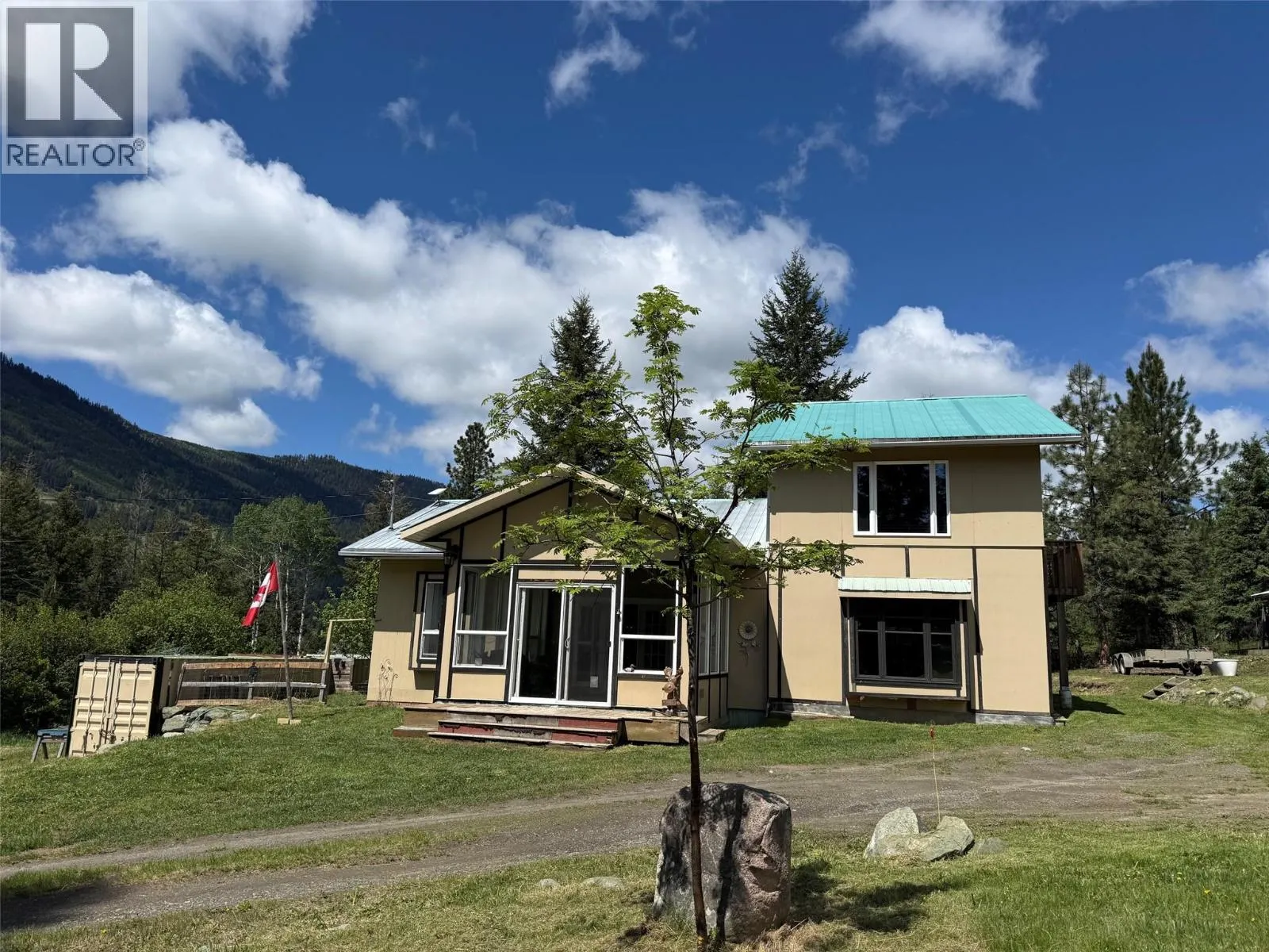 5420 Heffley Louis Creek Road