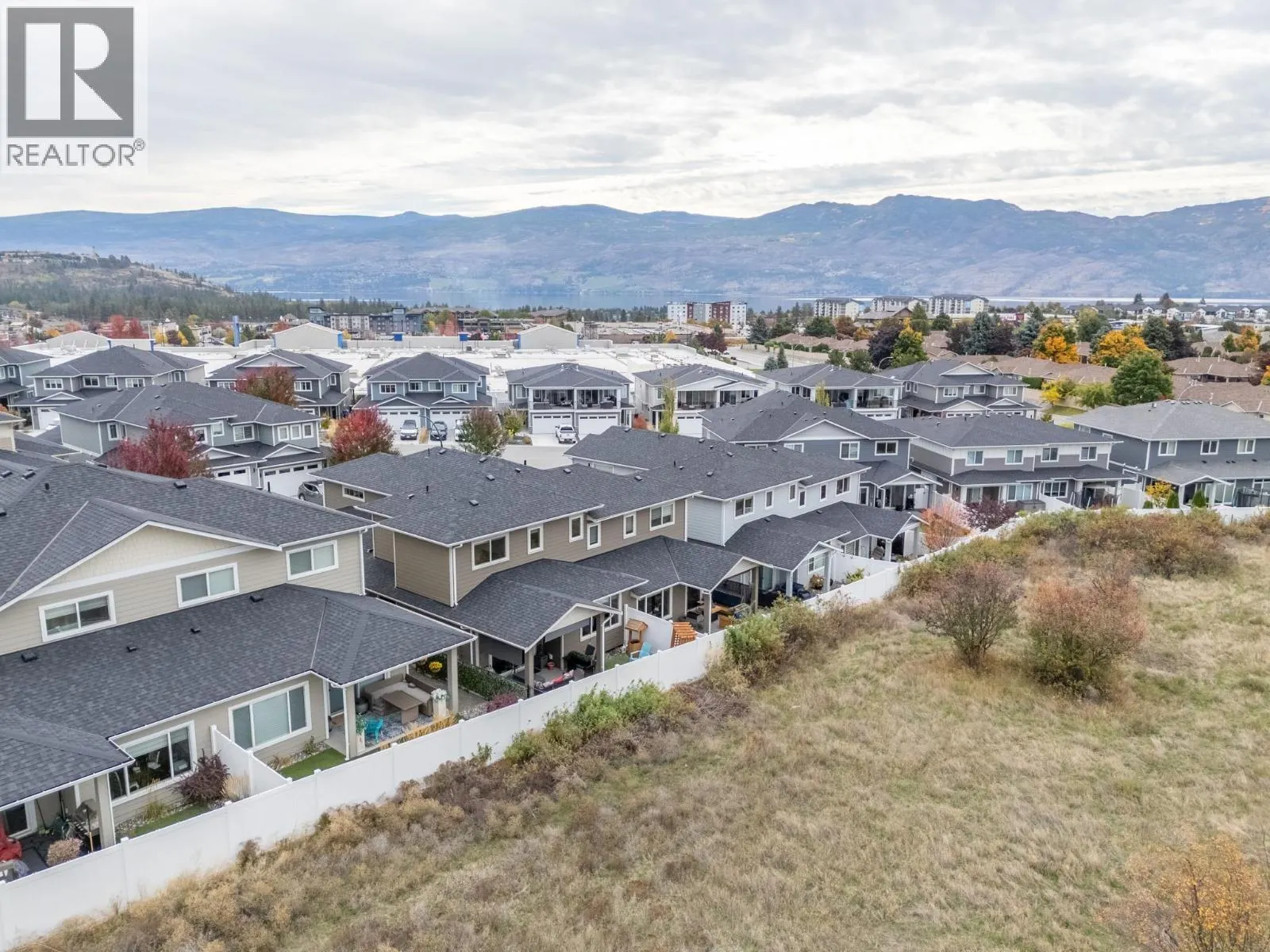 3369 Hawks Crescent