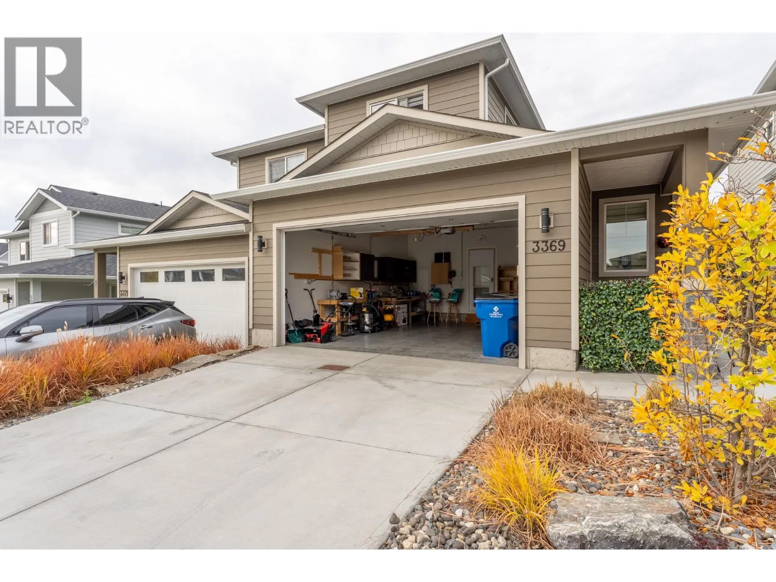 3369 Hawks Crescent