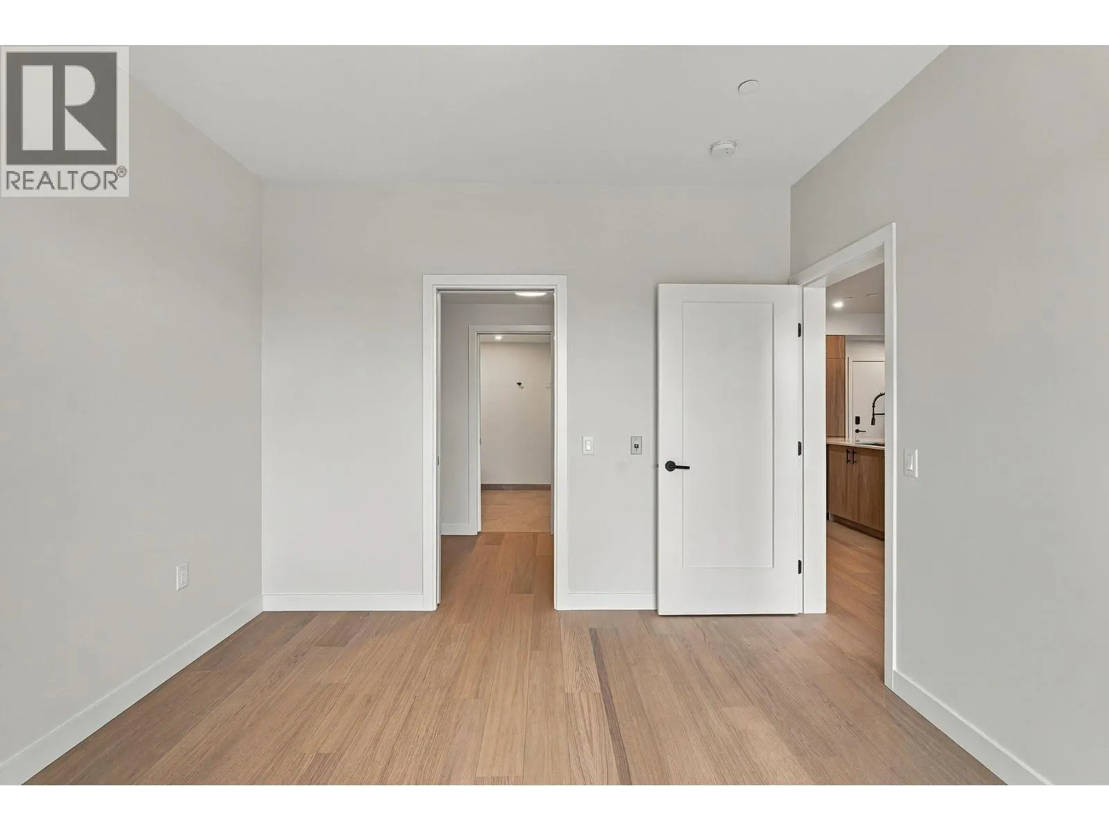 9654 Benchland Drive Unit# 306