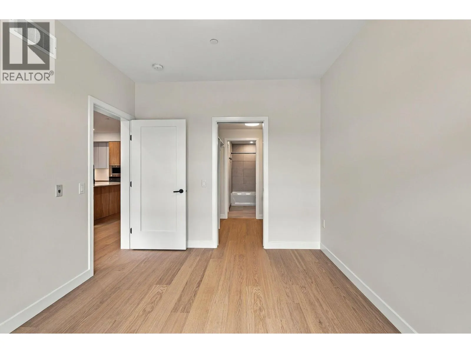 9654 Benchland Drive Unit# 306
