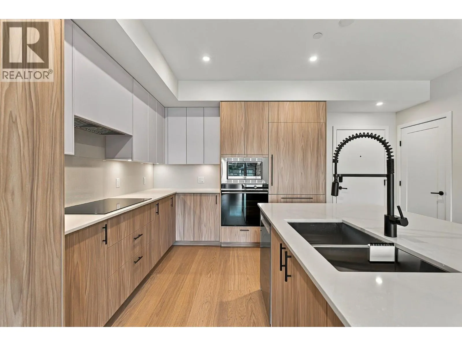 9654 Benchland Drive Unit# 306
