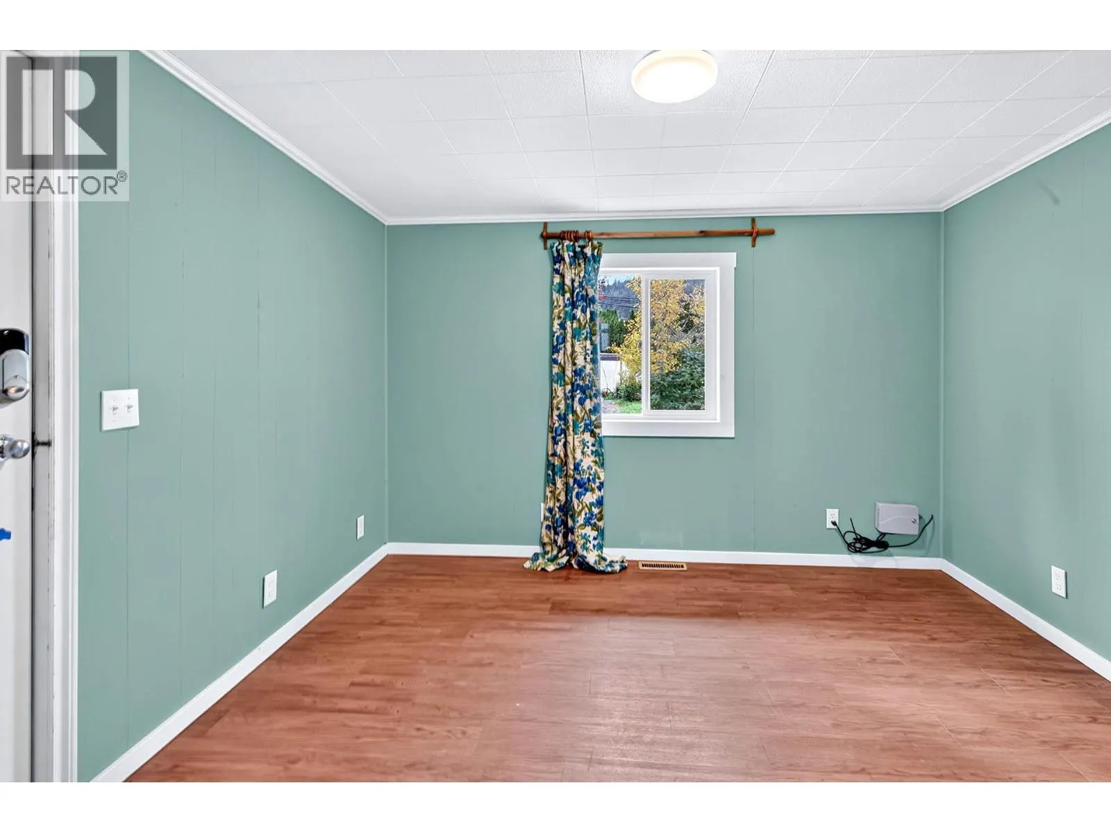 1299 PINEGROVE Road