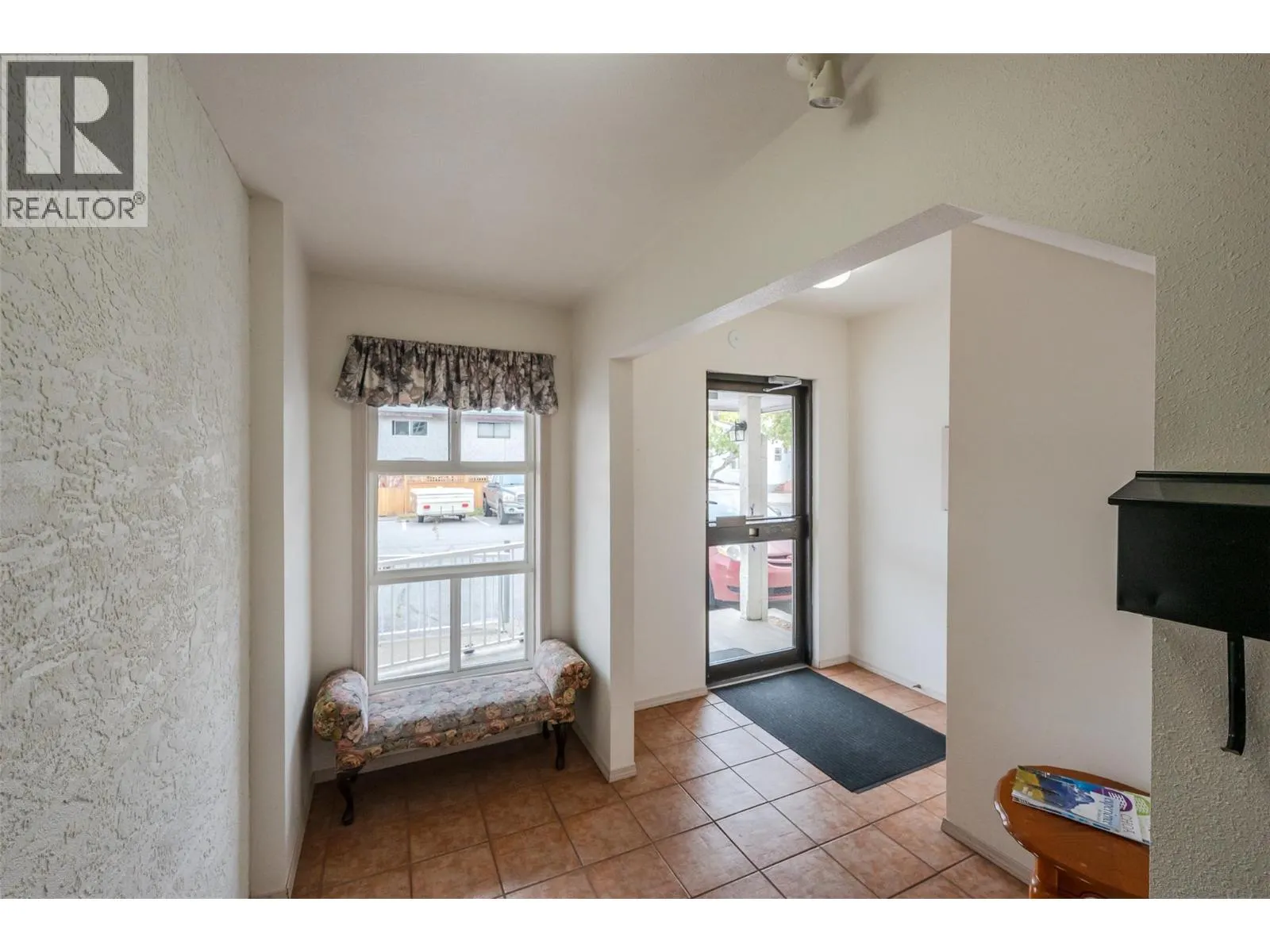 650 MCKINNEY Road Unit# 325