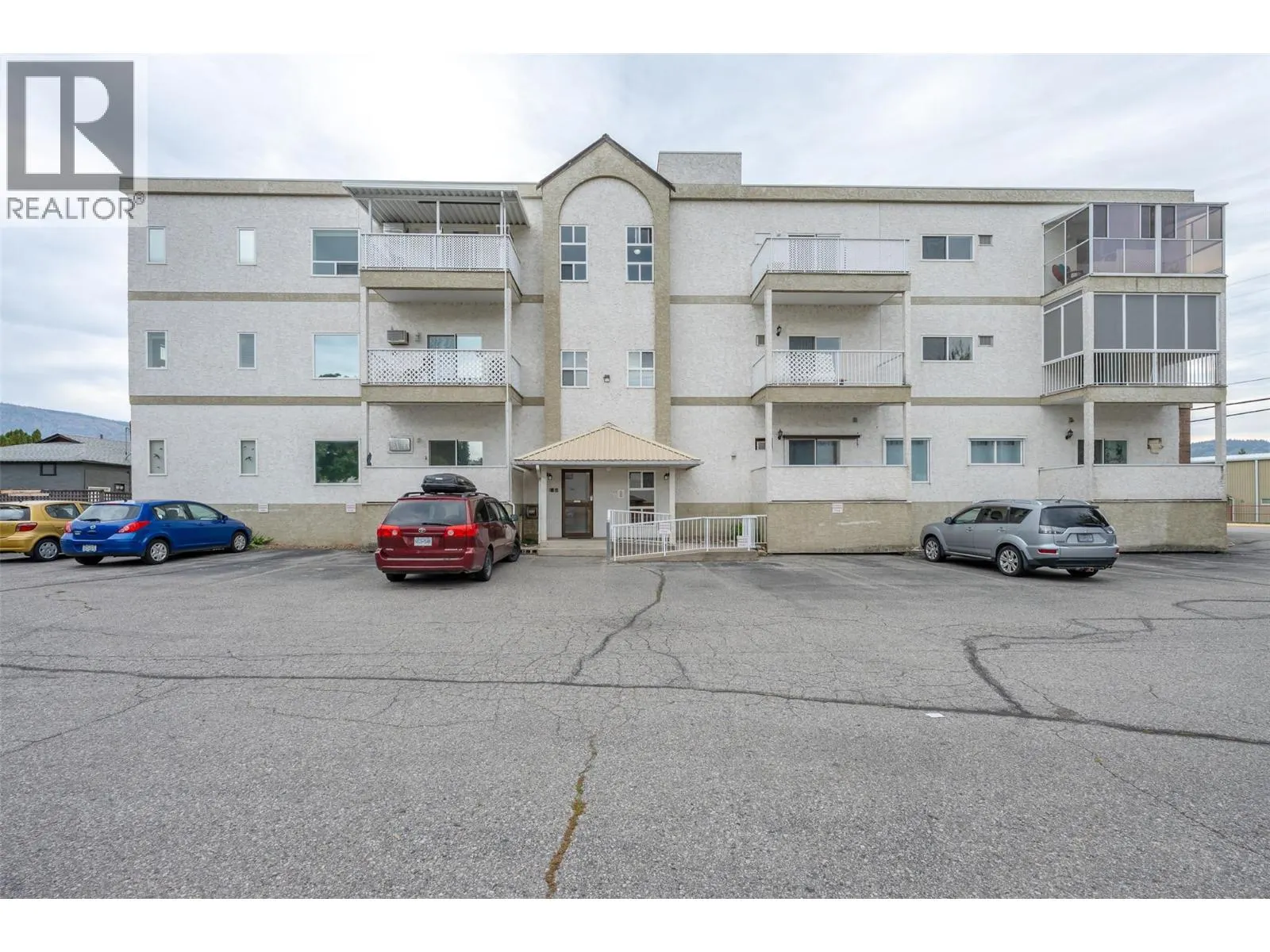 650 MCKINNEY Road Unit# 325