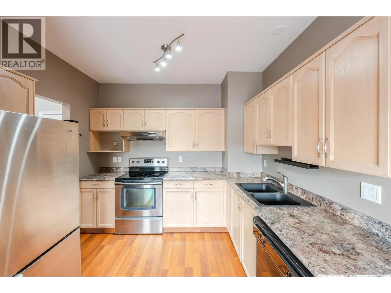 650 MCKINNEY Road Unit# 325