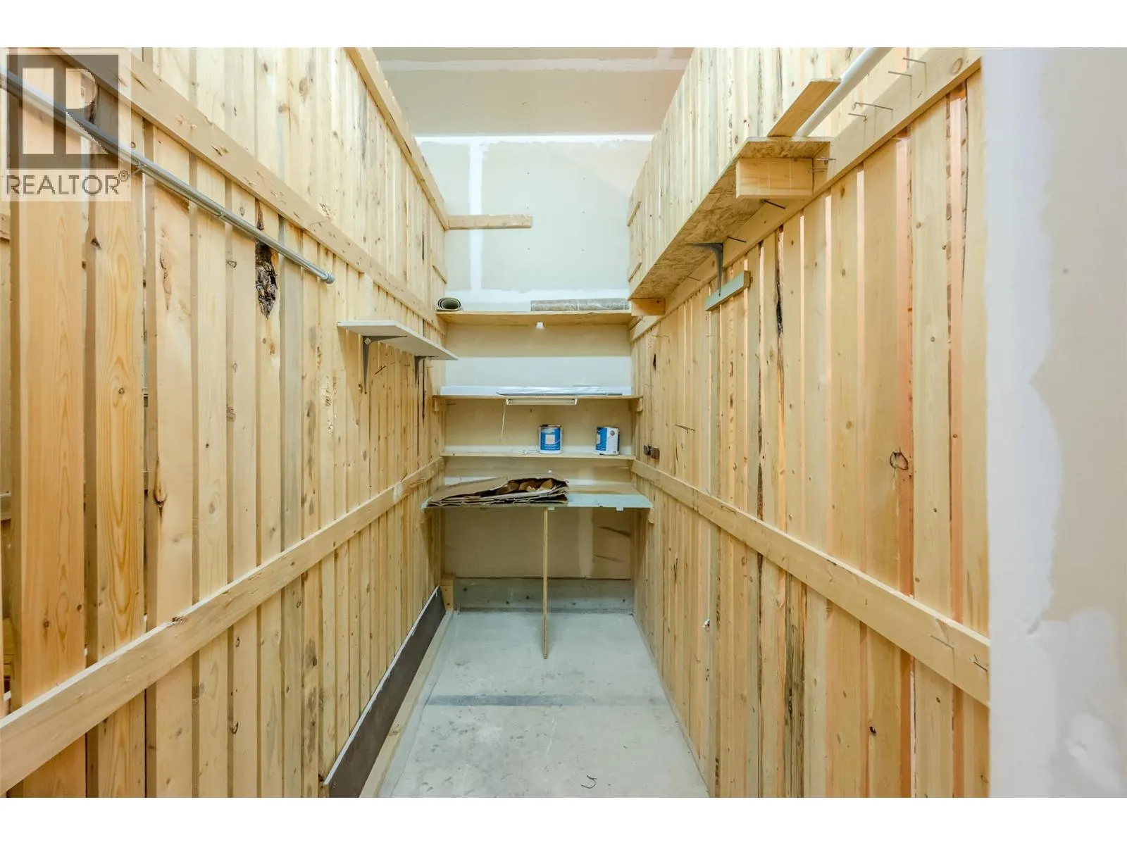 650 MCKINNEY Road Unit# 325