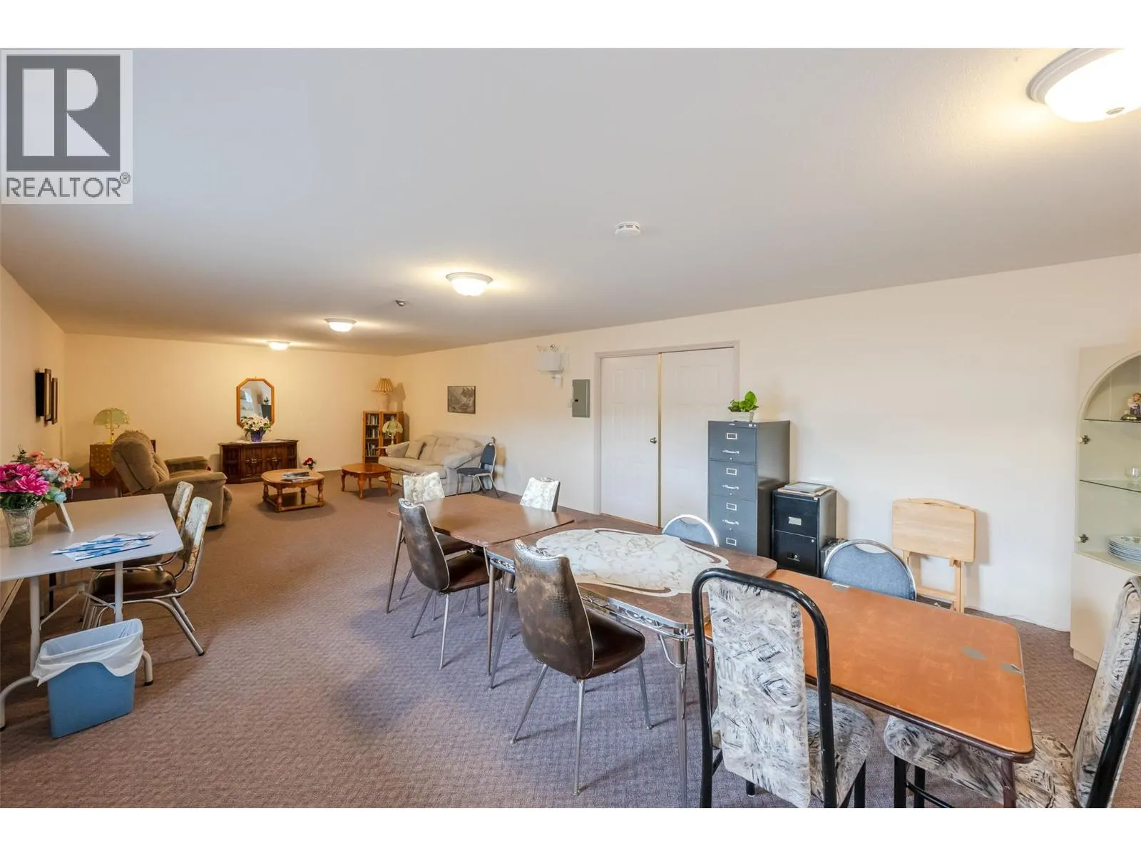 650 MCKINNEY Road Unit# 325