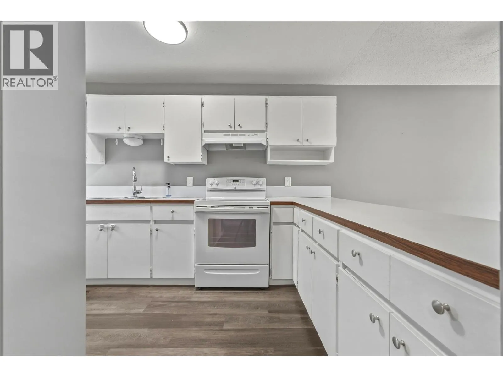 4100 24 Avenue Unit# 103