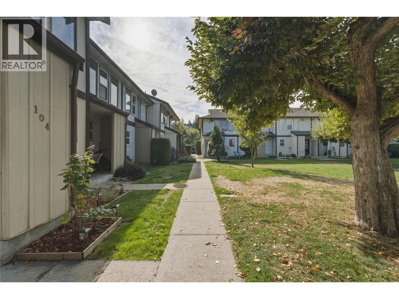 4100 24 Avenue Unit# 103