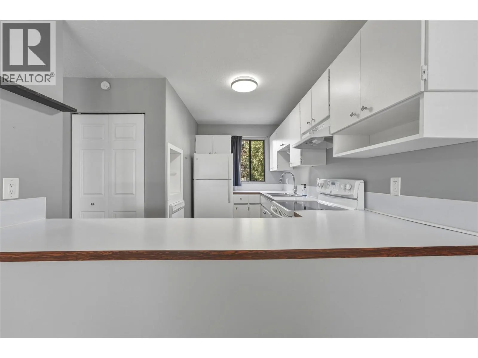 4100 24 Avenue Unit# 103