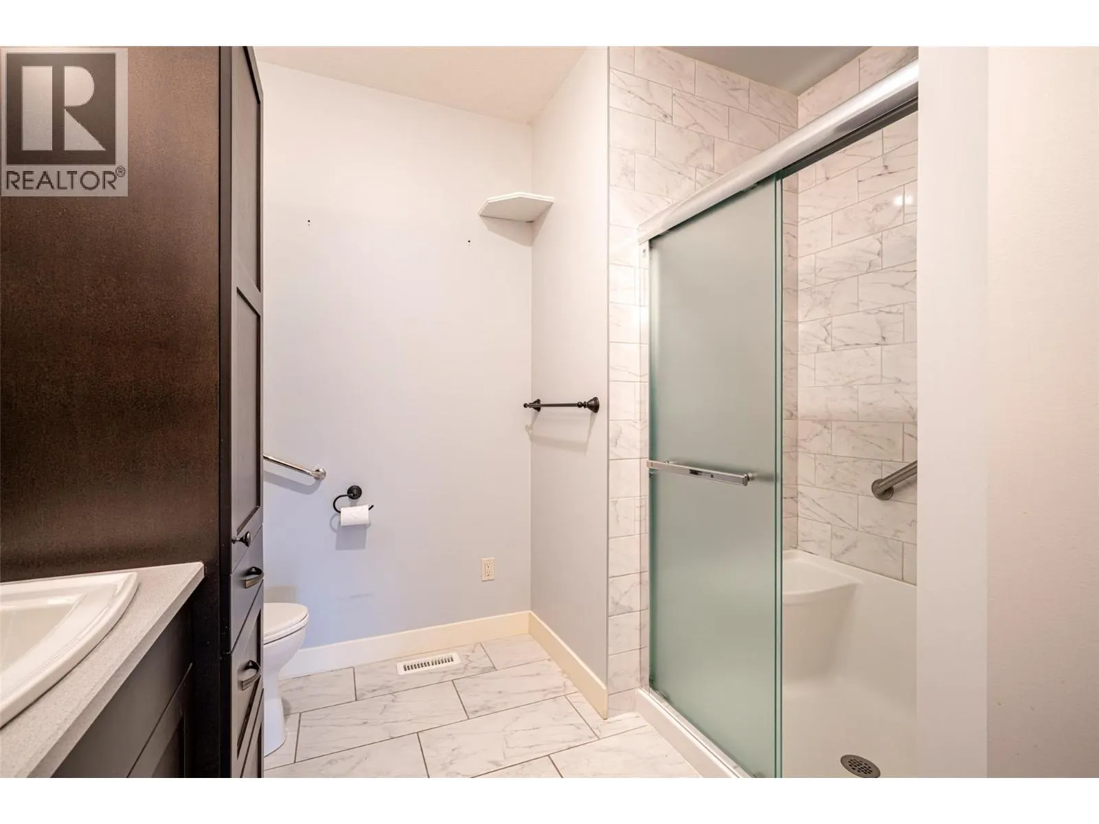 2444 York Avenue Unit# 32