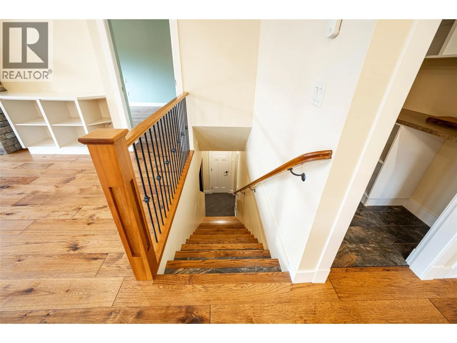 2444 York Avenue Unit# 32